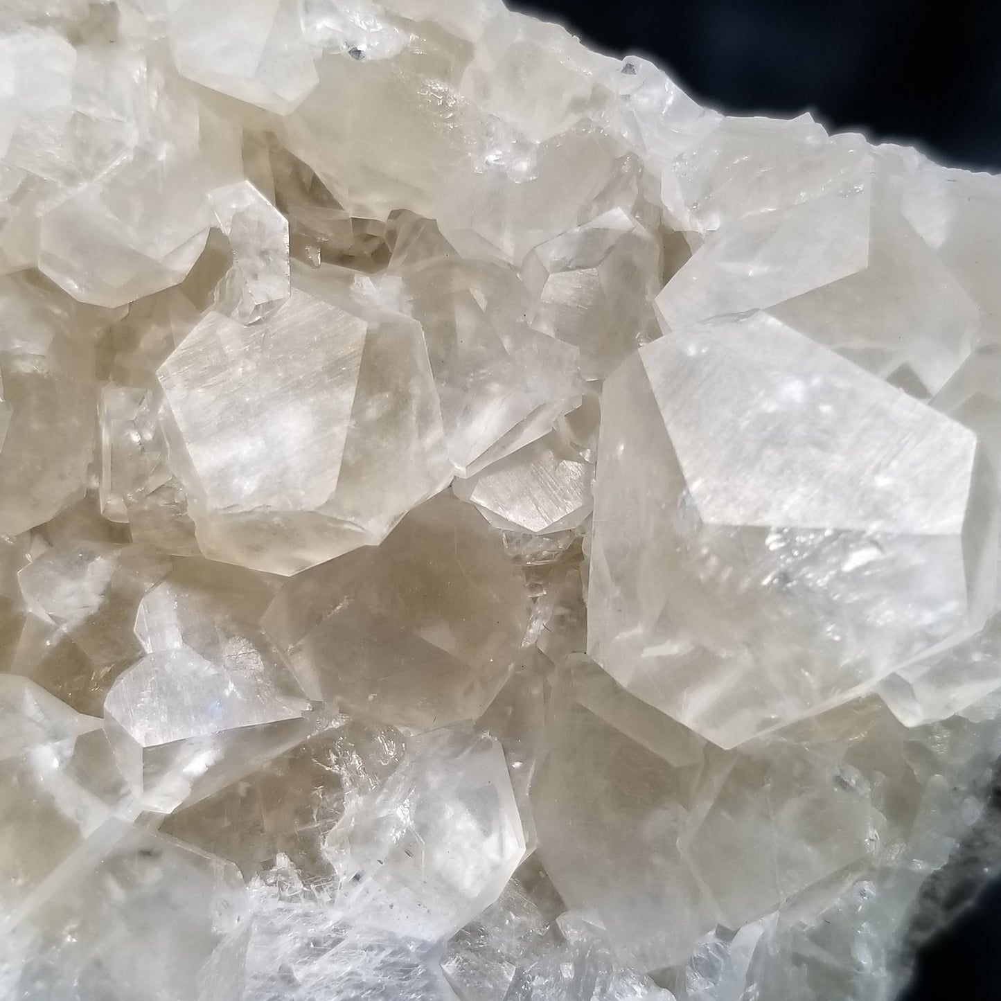 #33004 Super clear Nailhead Spar Calcite cluster, Chalcopyrite ore and multiple small fossils in the matrix