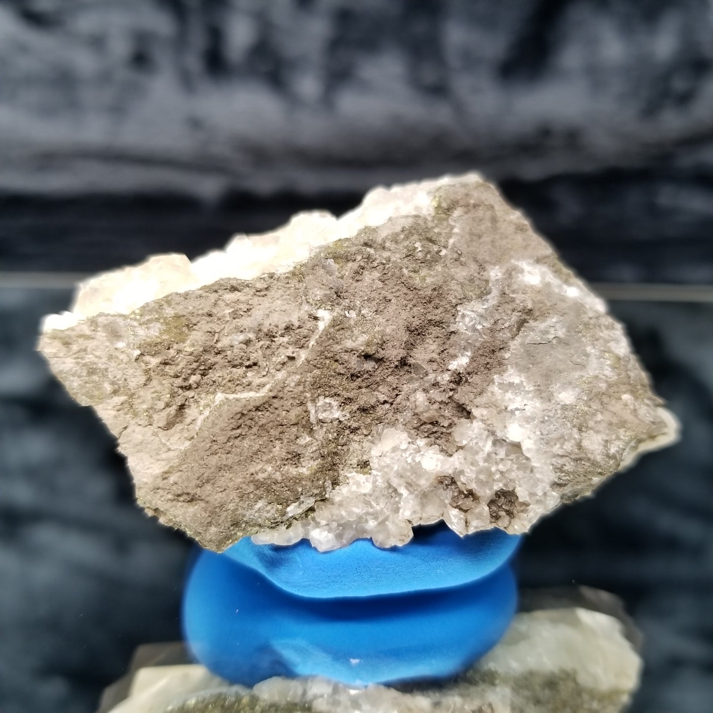 #33005 Super clear Nailhead Spar Calcite cluster, Chalcopyrite ore and multiple small fossils in the matrix