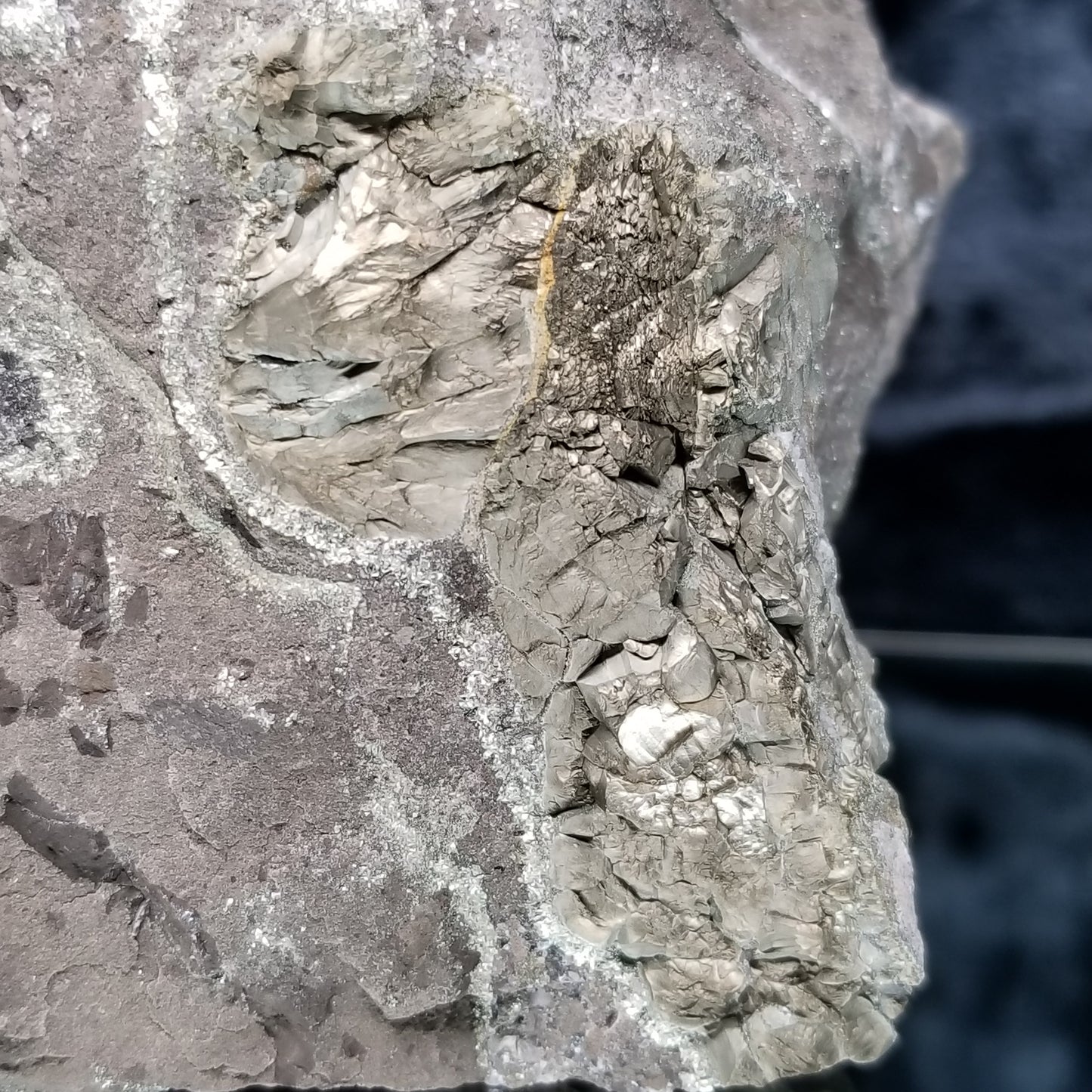 #33008 Super clear Nailhead Spar Calcite geode, Chalcopyrite ore and multiple small fossils in the matrix