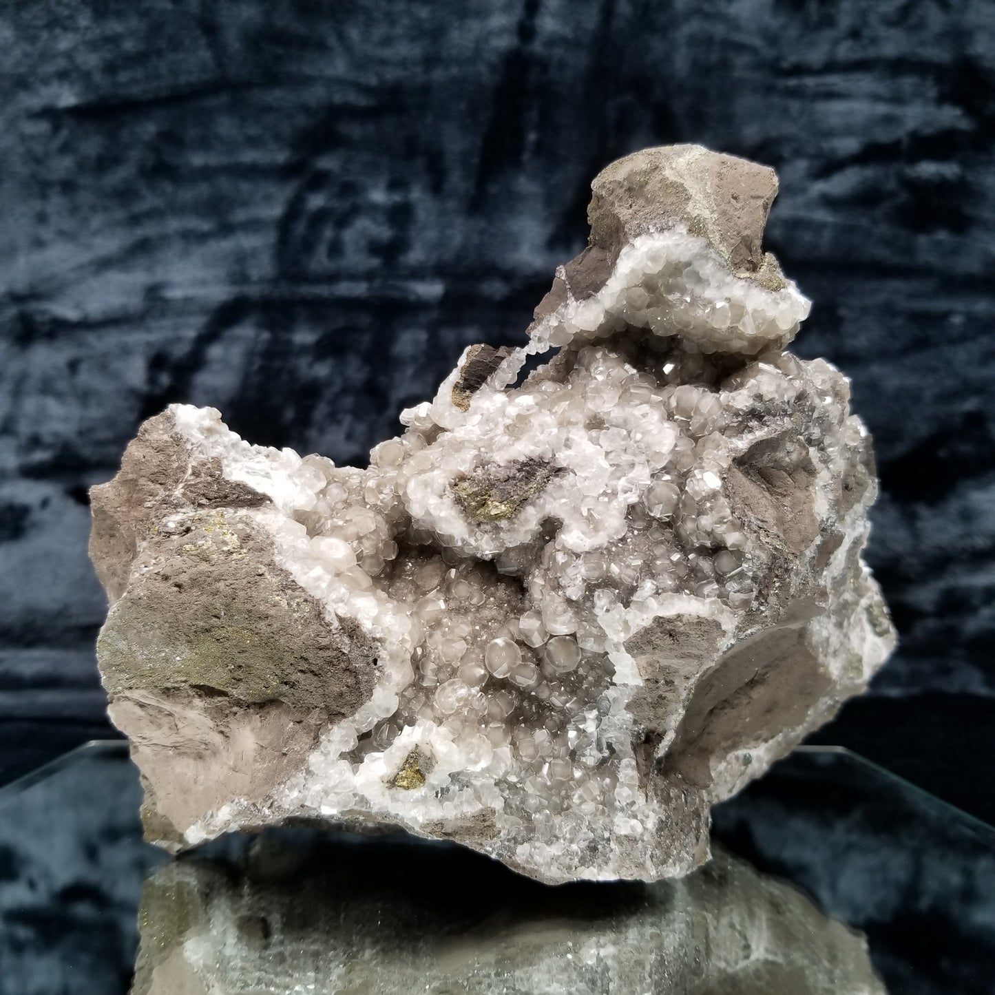#33014 Super clear Nailhead Spar Calcite geode, Chalcopyrite ore and multiple small fossils in the matrix