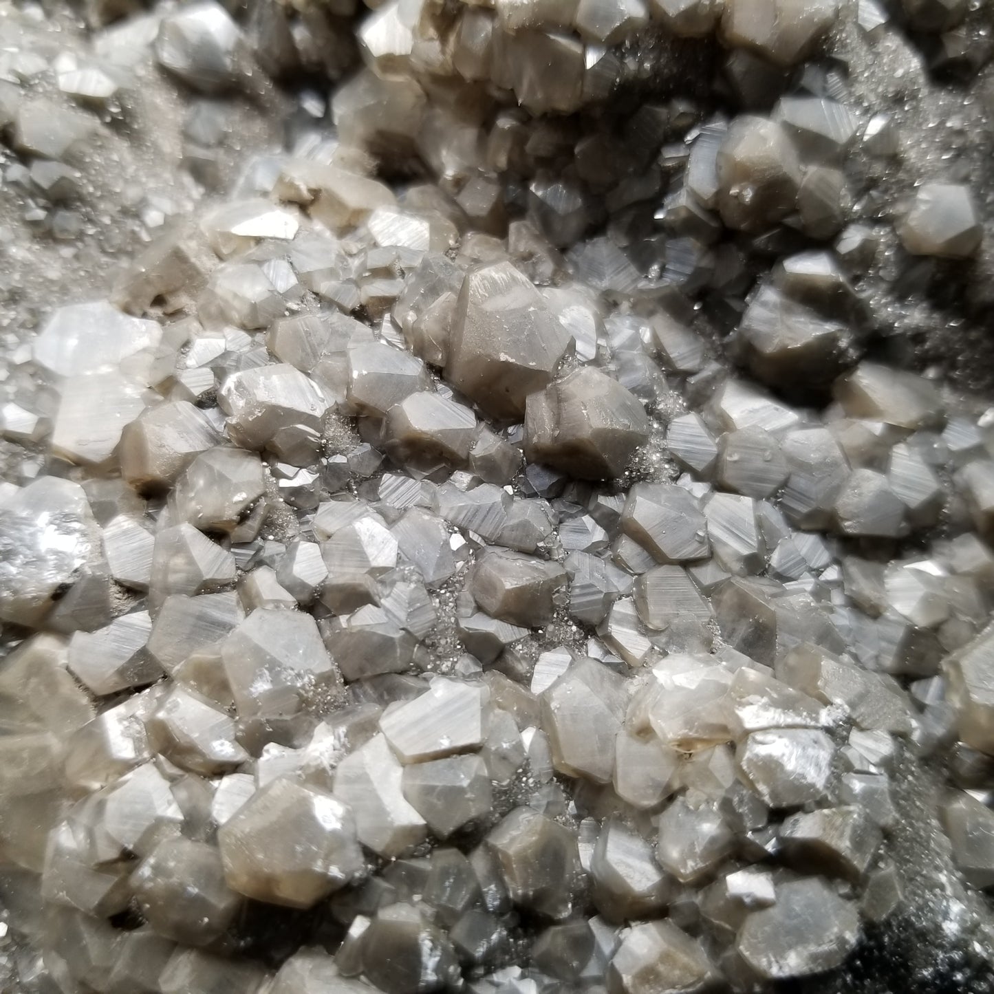 #33017 Special formation of Nailhead Spar Calcite cluster, Chalcopyrite ore and multiple small fossils in the matrix