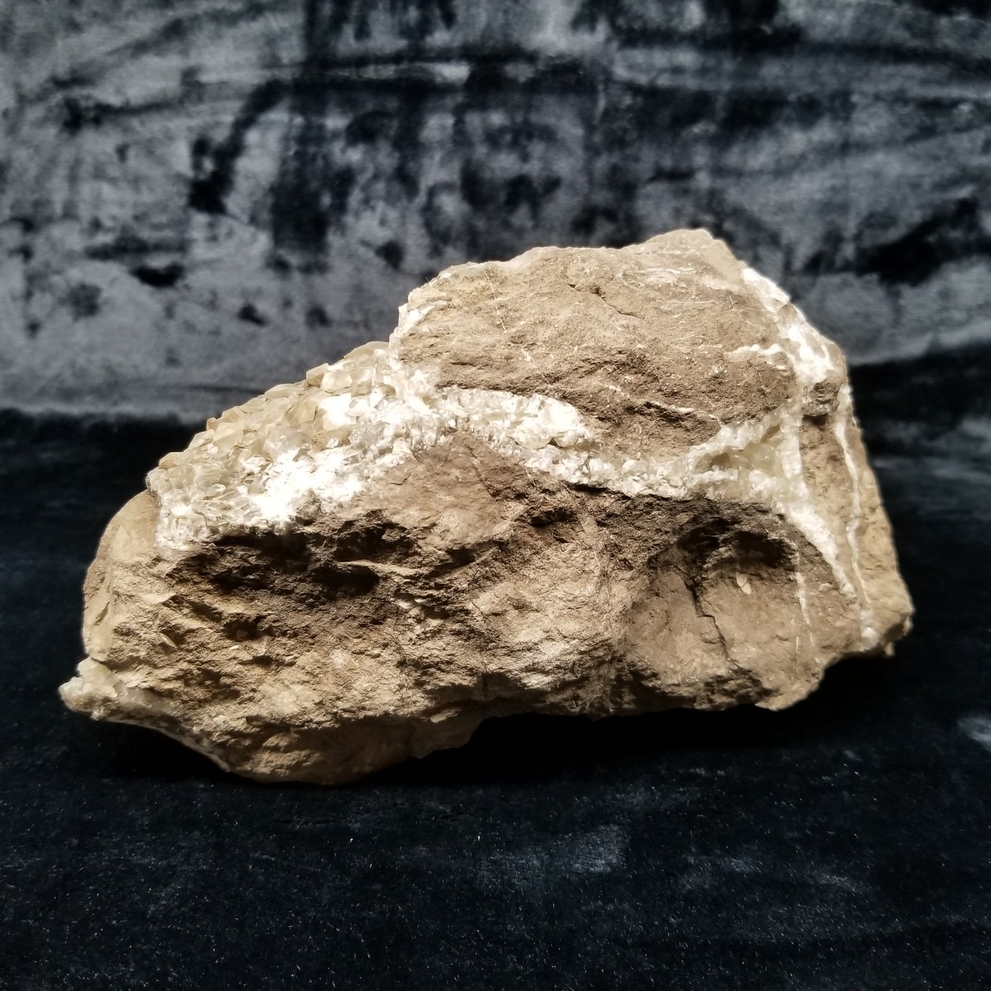 #33018 Super clear Nailhead Spar Calcite cluster, Chalcopyrite ore and multiple small fossils in the matrix