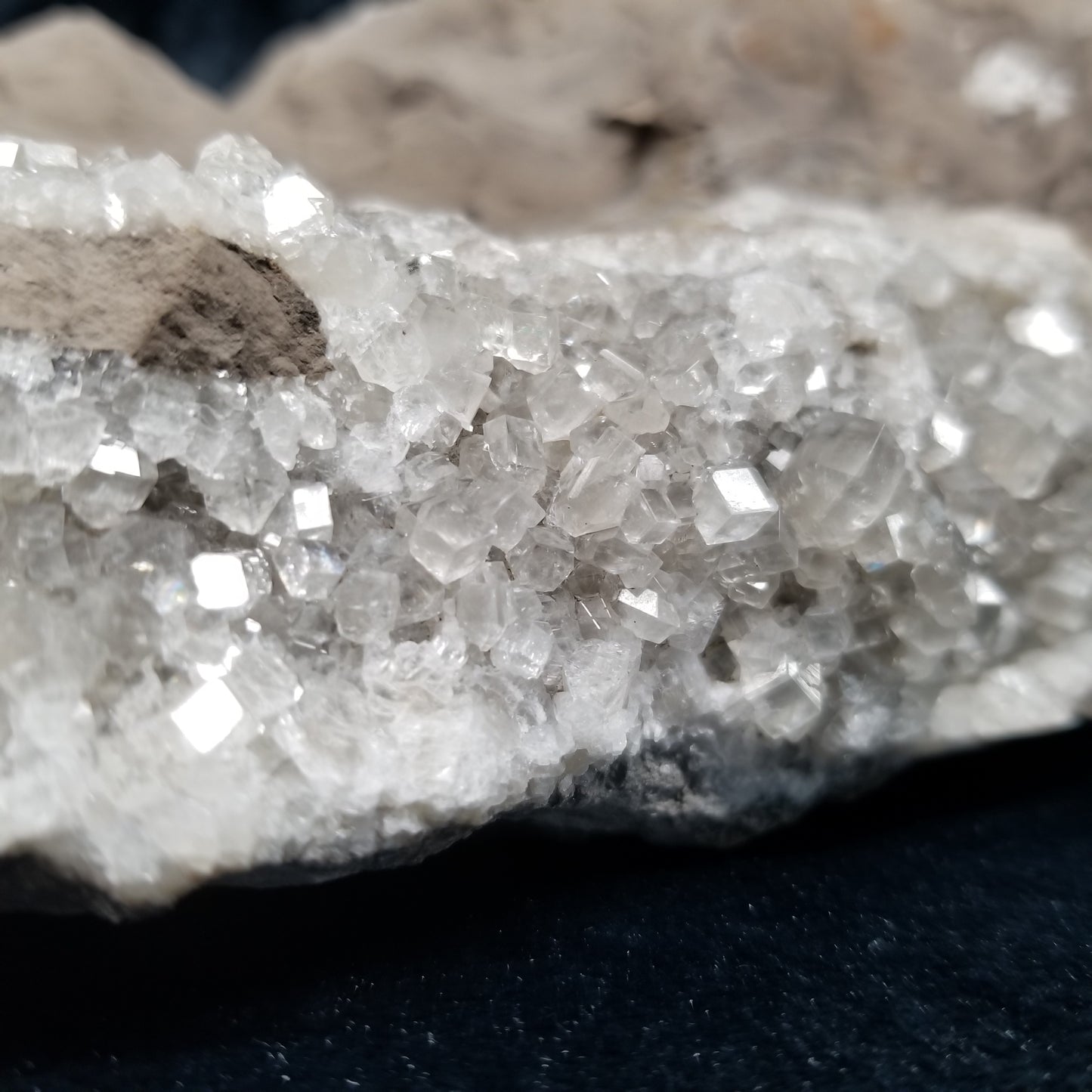 #33024 Super clear Nailhead Spar Calcite geode, Chalcopyrite ore and multiple small fossils in the matrix