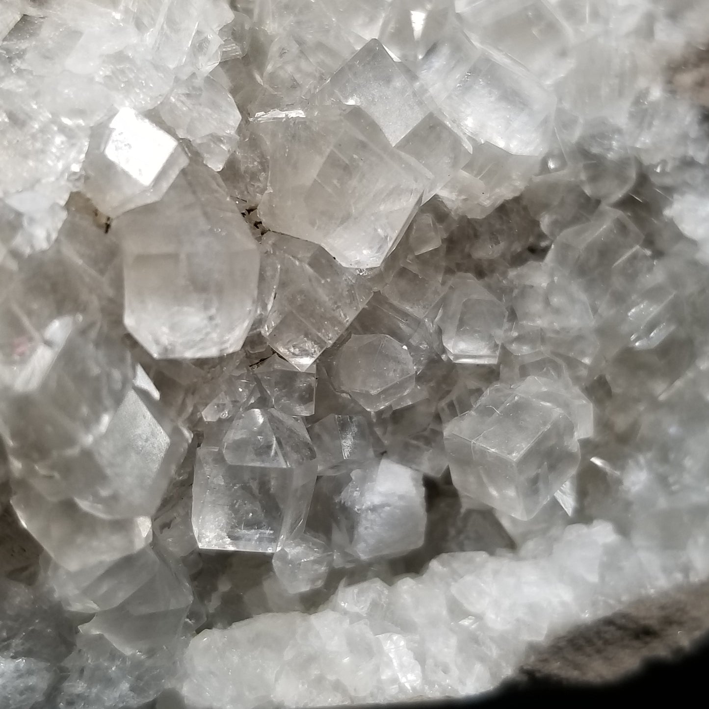 #33024 Super clear Nailhead Spar Calcite geode, Chalcopyrite ore and multiple small fossils in the matrix