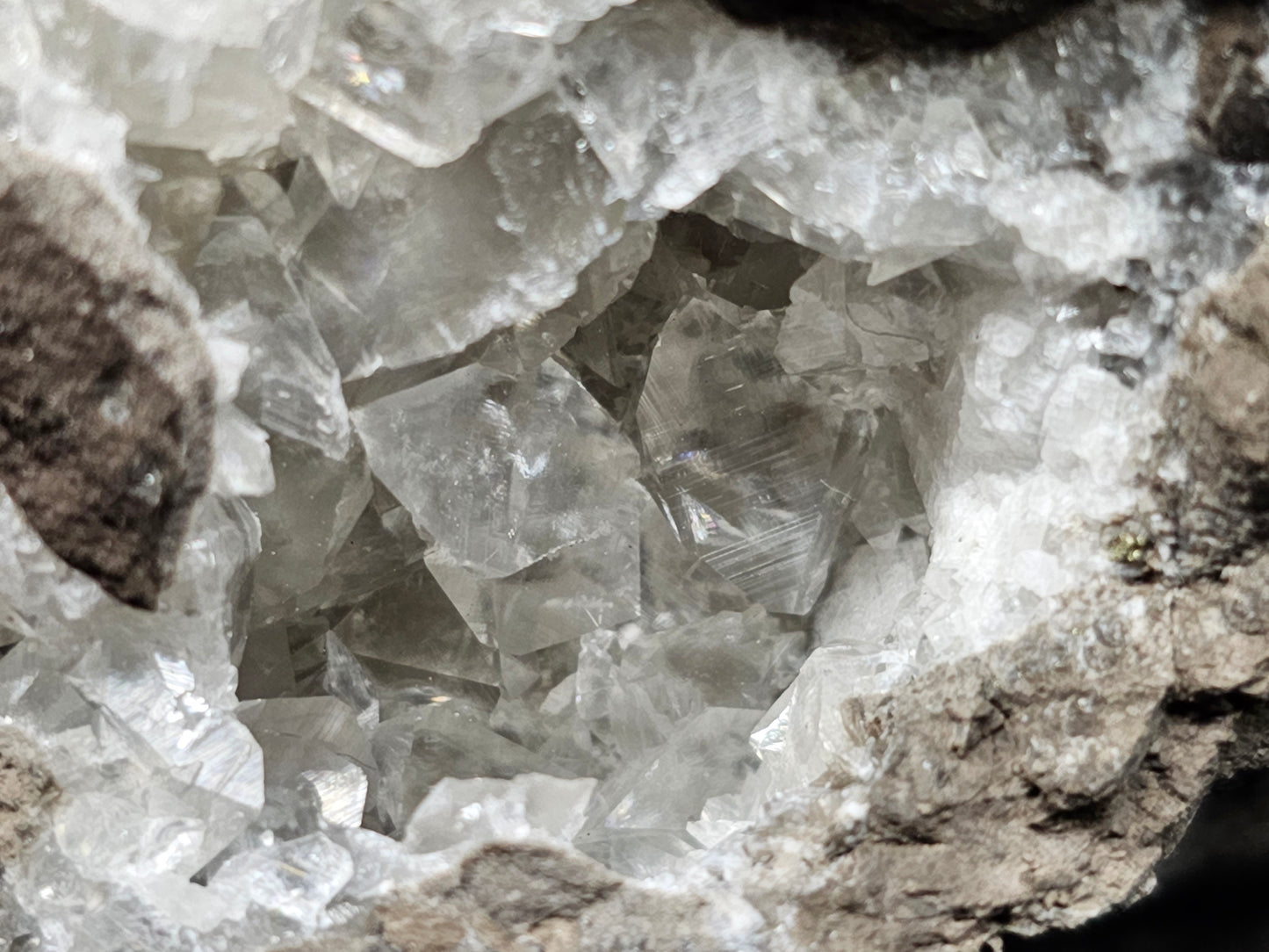 #33030 Super clear Nailhead Spar Calcite geode, Chalcopyrite ore and multiple small fossils in the matrix