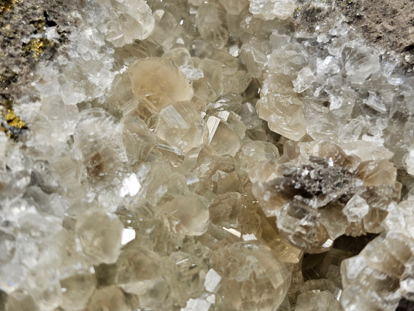 #33030 Super clear Nailhead Spar Calcite geode, Chalcopyrite ore and multiple small fossils in the matrix