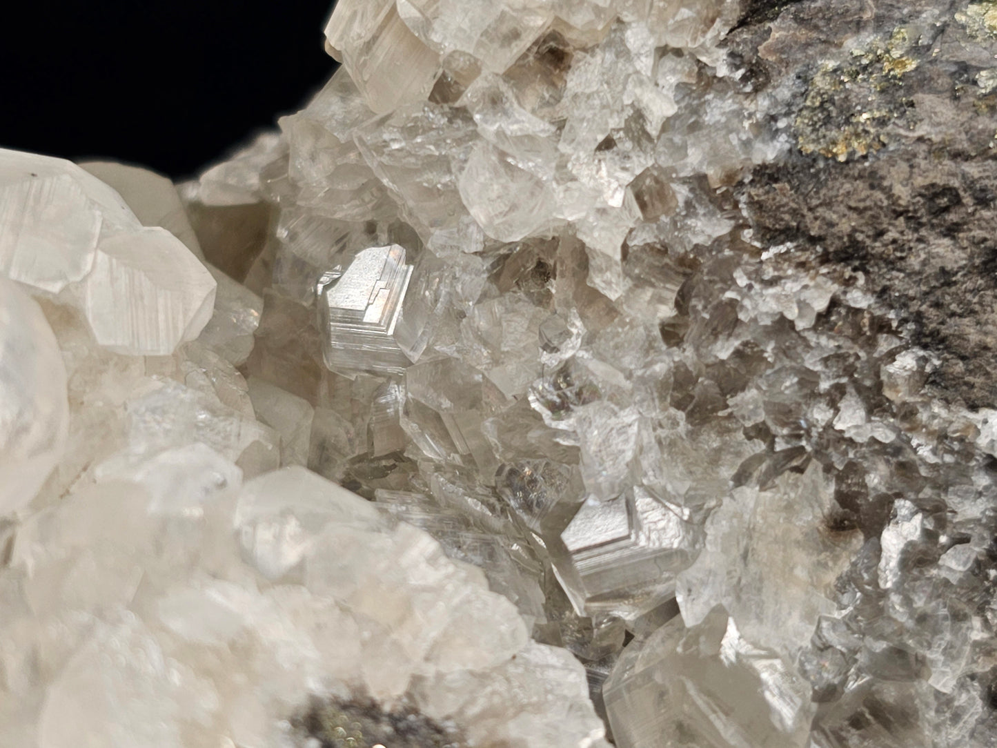 #33037 Super clear Nailhead Spar Calcite geode, Chalcopyrite ore and multiple small fossils in the matrix