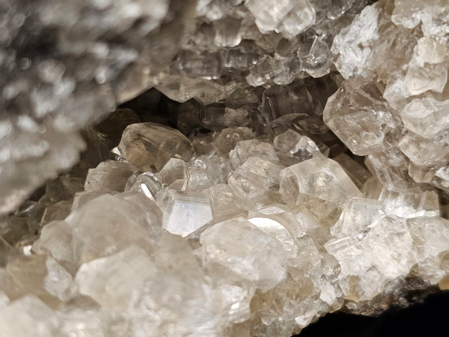 #33037 Super clear Nailhead Spar Calcite geode, Chalcopyrite ore and multiple small fossils in the matrix