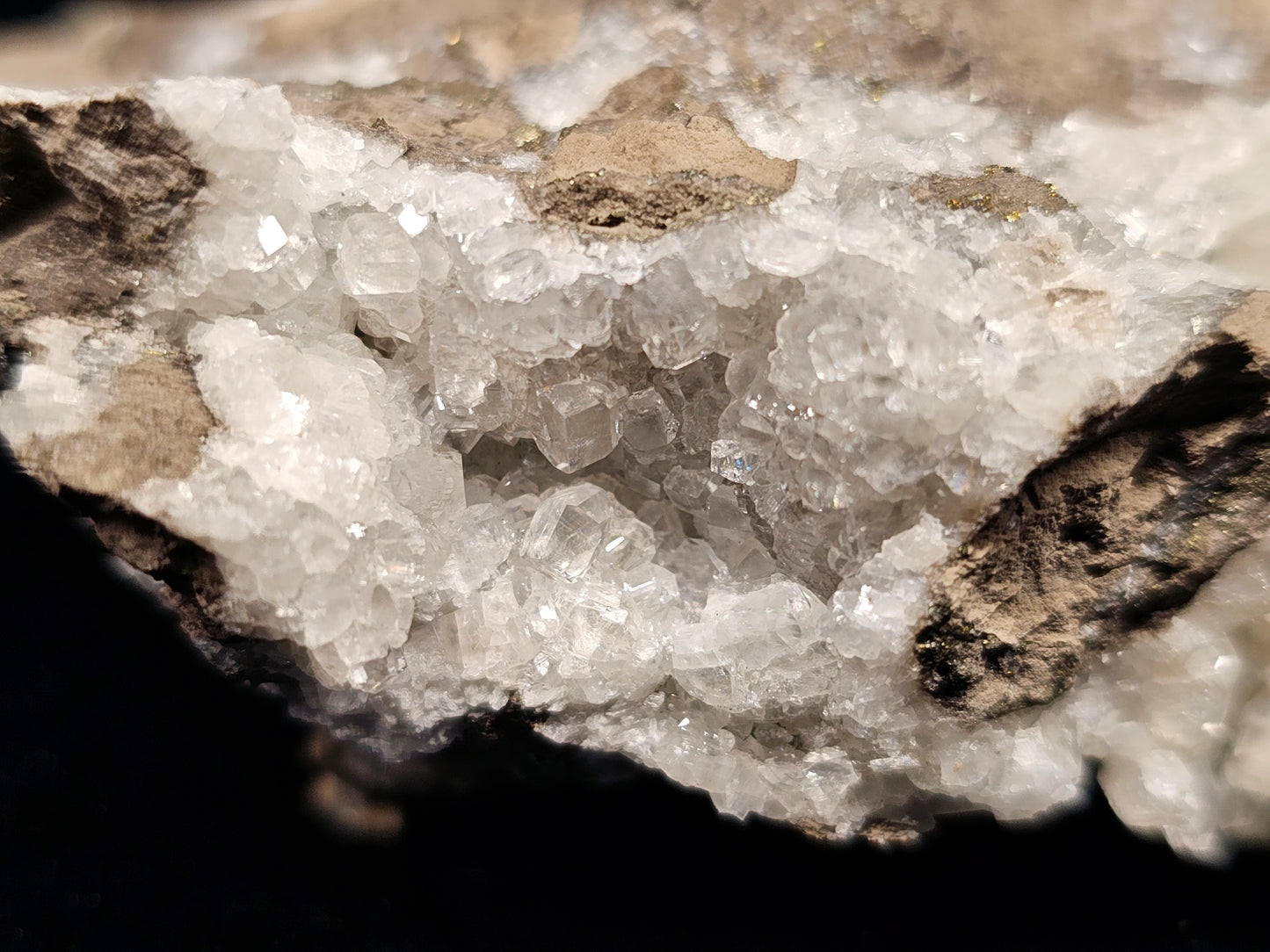 #33053 Super clear Nailhead Spar Calcite cluster, Chalcopyrite ore and multiple small fossils in the matrix