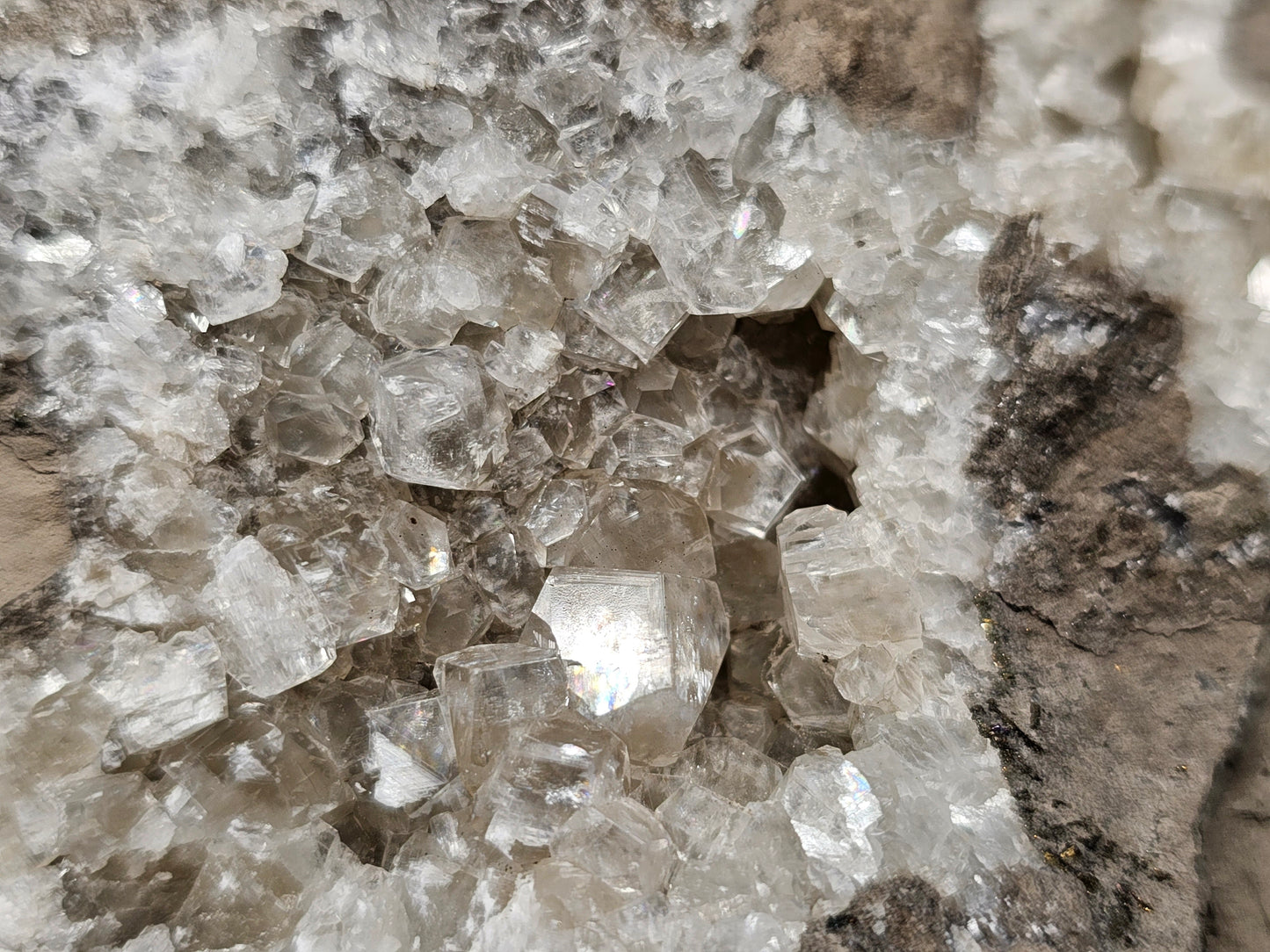 #33027 Super clear Nailhead Spar Calcite geode, Chalcopyrite ore and multiple small fossils in the matrix