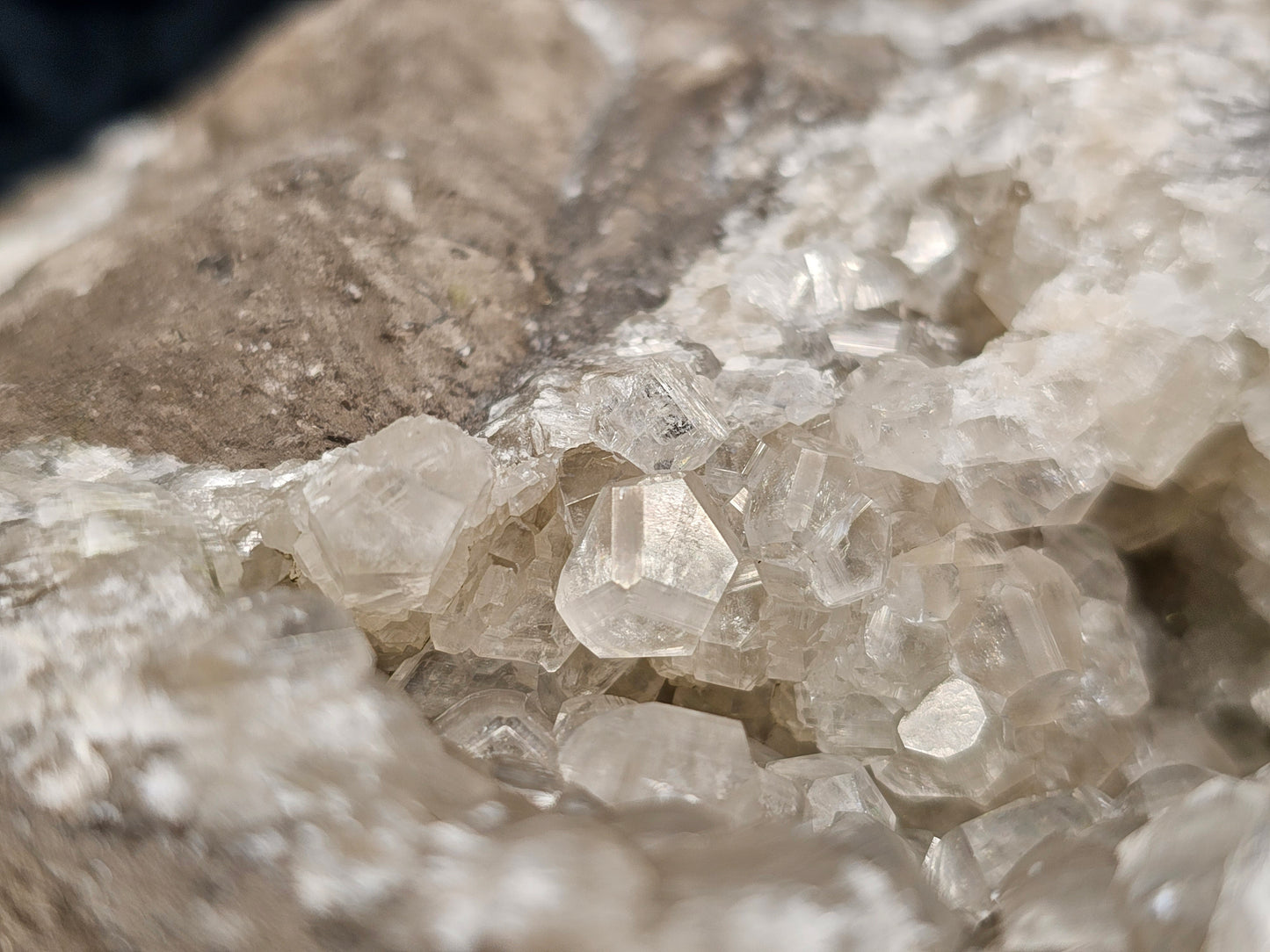 #33027 Super clear Nailhead Spar Calcite geode, Chalcopyrite ore and multiple small fossils in the matrix