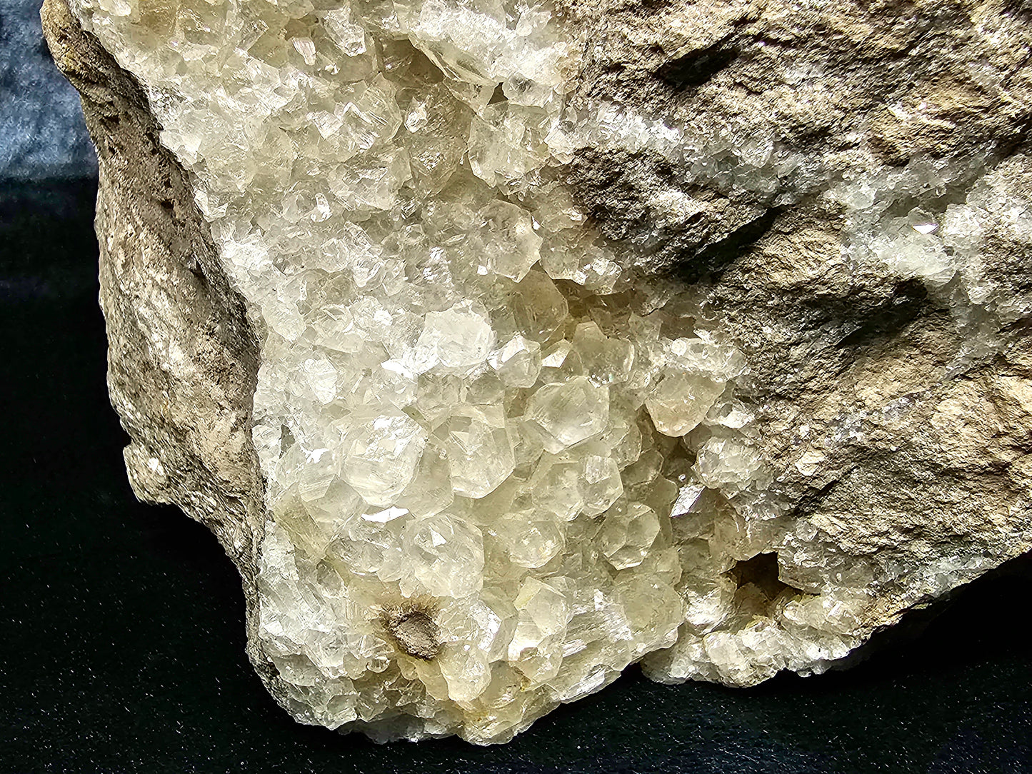 #33027 Super clear Nailhead Spar Calcite geode, Chalcopyrite ore and multiple small fossils in the matrix