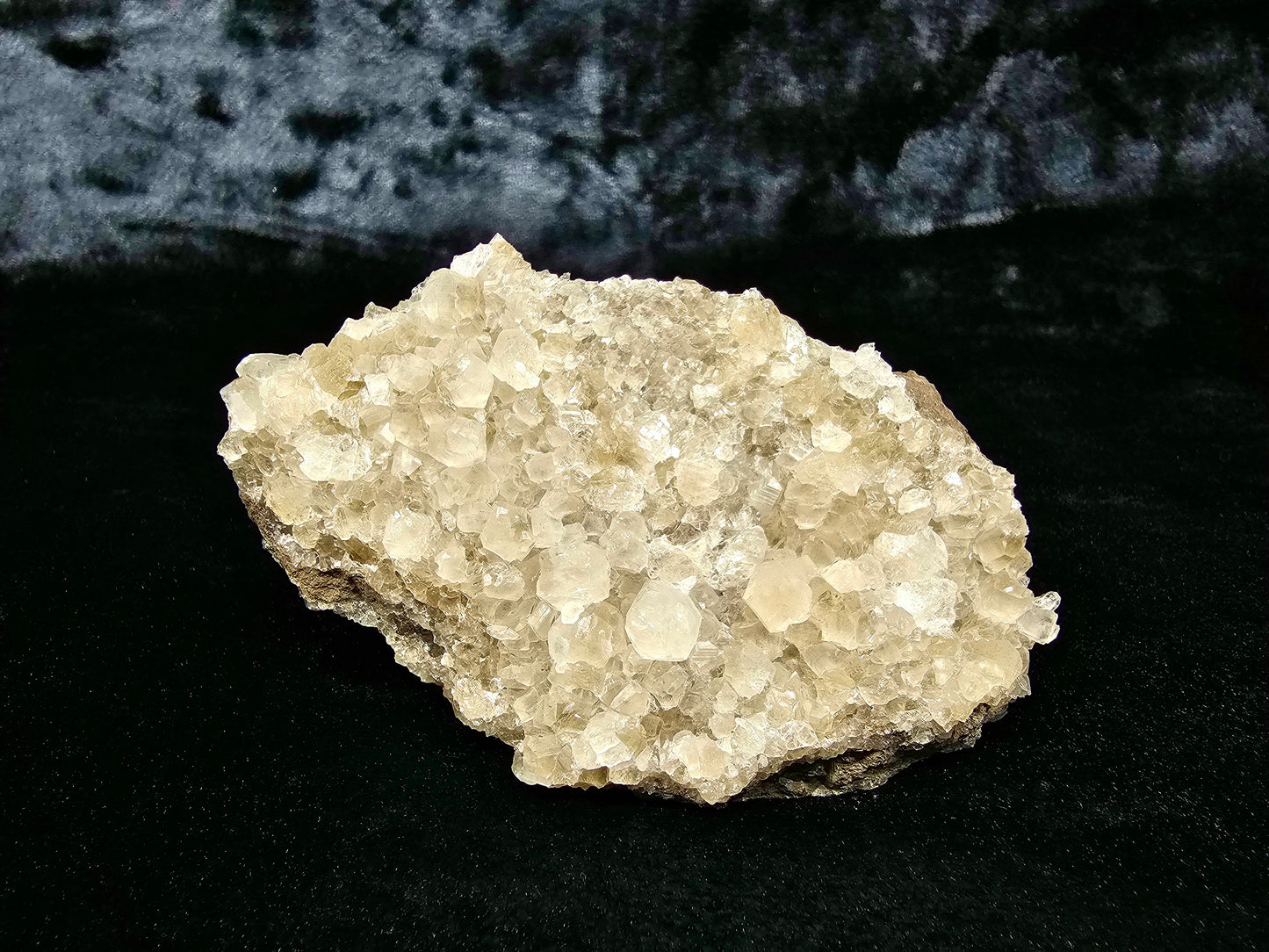 #33045 Super clear Nailhead Spar Calcite cluster, Chalcopyrite ore and multiple small fossils in the matrix