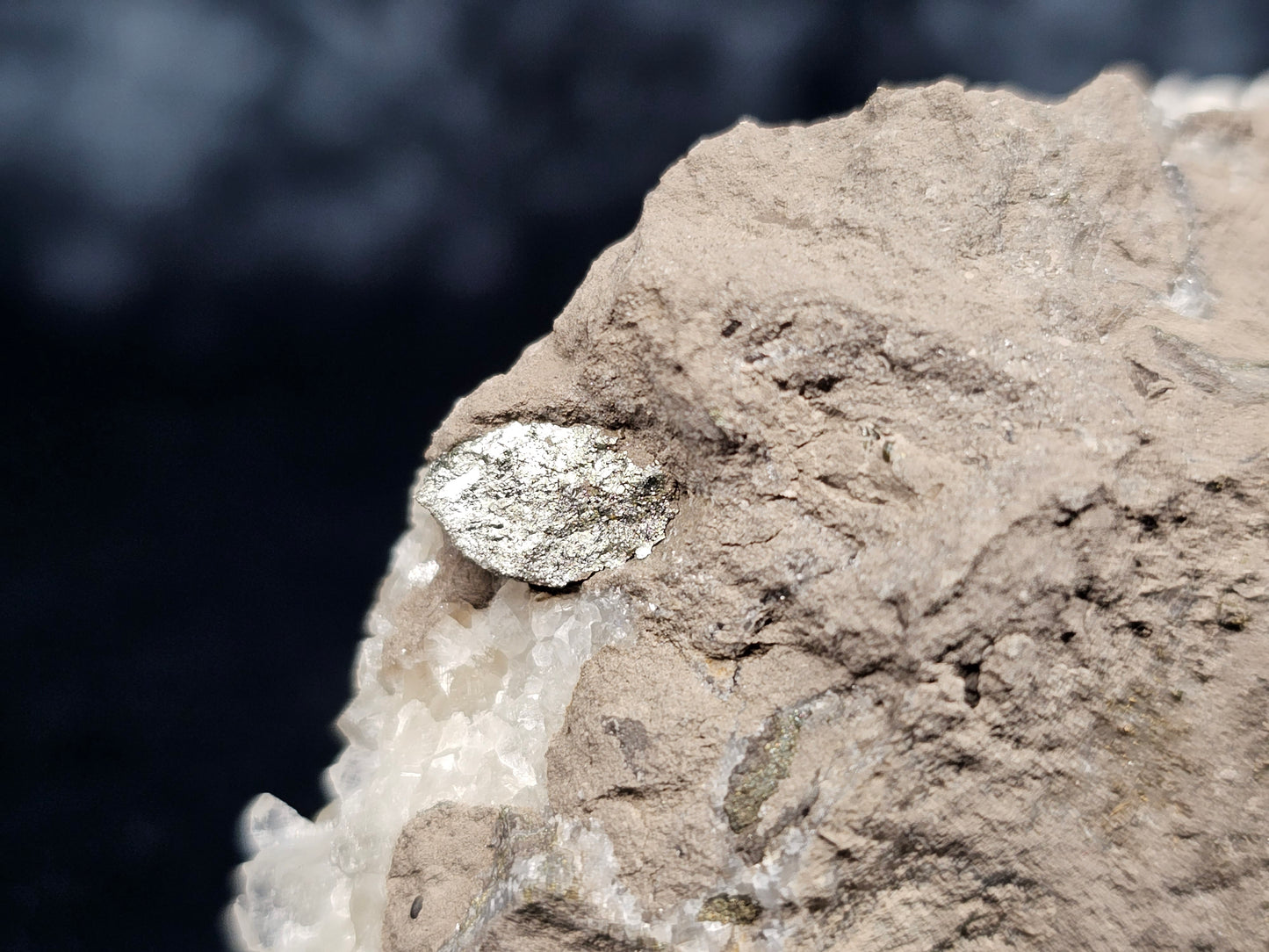 #33045 Super clear Nailhead Spar Calcite cluster, Chalcopyrite ore and multiple small fossils in the matrix