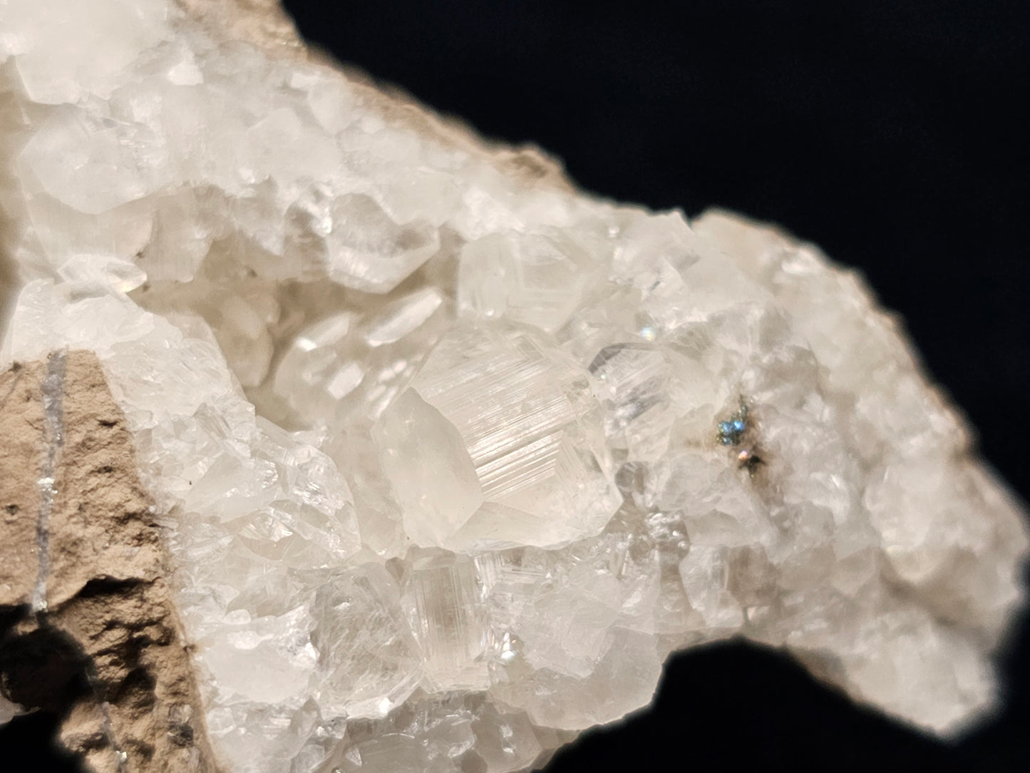 #33038 Super clear Nailhead Spar Calcite geode, Chalcopyrite ore and multiple small fossils in the matrix