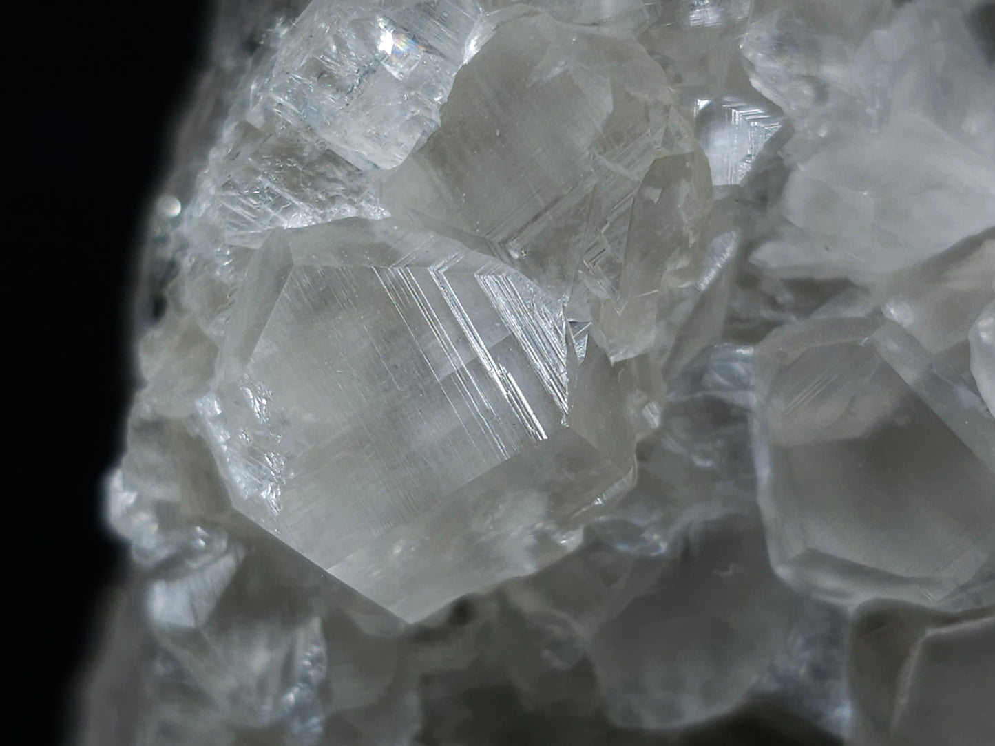 #33049 Super clear Nailhead Spar Calcite cluster, Chalcopyrite ore and multiple small fossils in the matrix