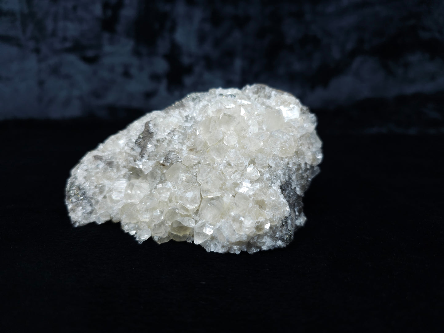 #33068 Super clear Nailhead Spar Calcite cluster, Chalcopyrite ore and multiple small fossils in the matrix