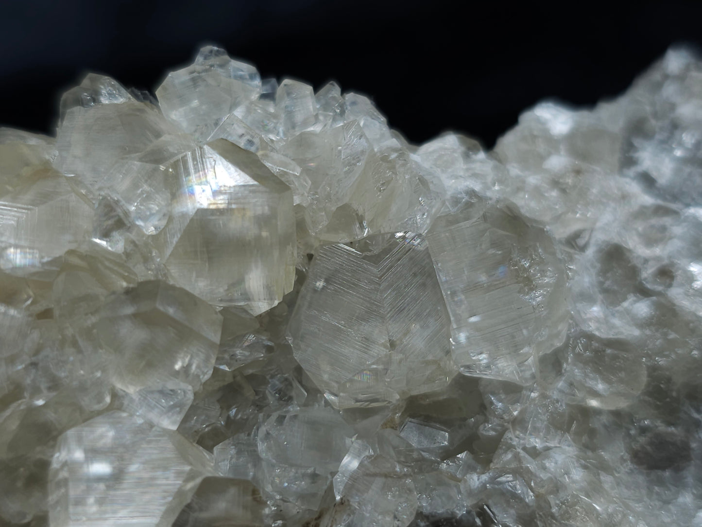 #33068 Super clear Nailhead Spar Calcite cluster, Chalcopyrite ore and multiple small fossils in the matrix