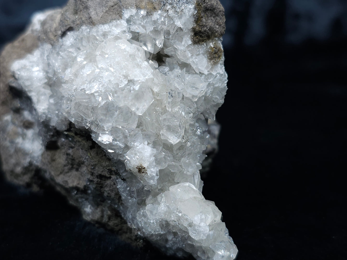 #33059 Super clear Nailhead Spar Calcite cluster, Chalcopyrite ore and multiple small fossils in the matrix