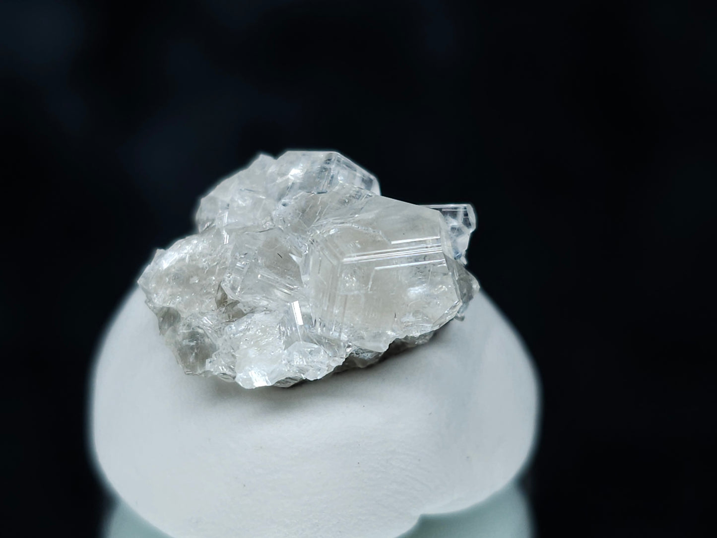 #33055 Super clear Nailhead Spar Calcite cluster, Chalcopyrite ore and multiple small fossils in the matrix