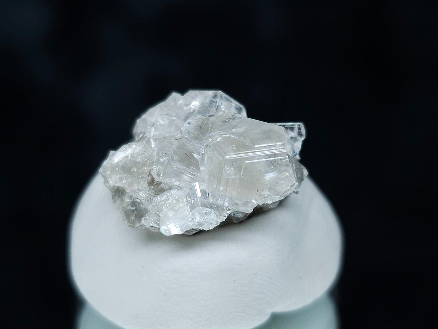 #33055 Super clear Nailhead Spar Calcite cluster, Chalcopyrite ore and multiple small fossils in the matrix