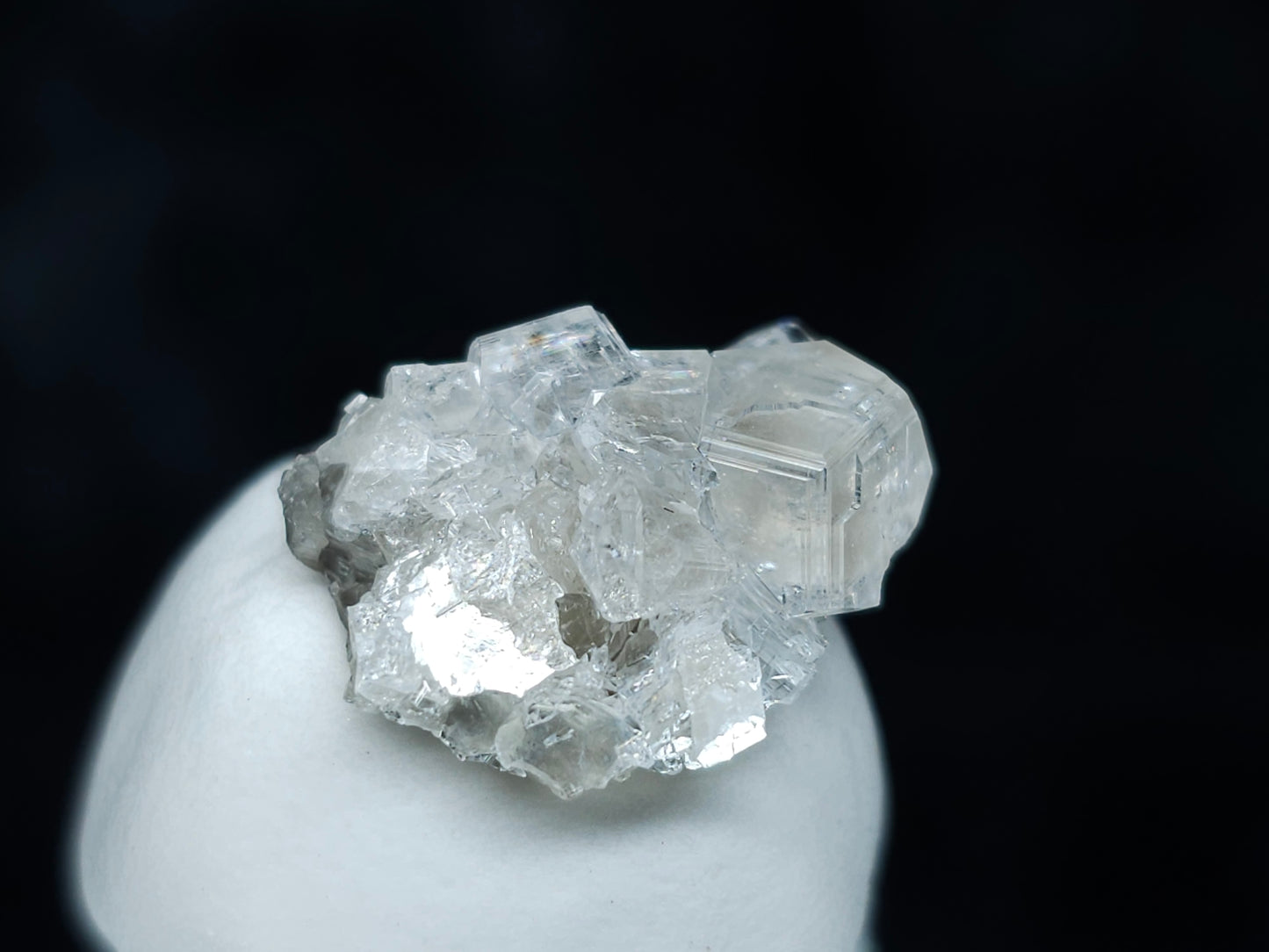 #33055 Super clear Nailhead Spar Calcite cluster, Chalcopyrite ore and multiple small fossils in the matrix