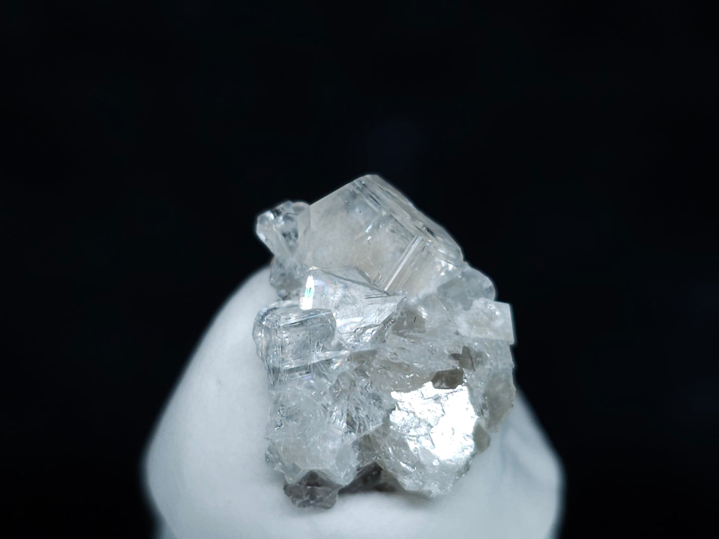 #33055 Super clear Nailhead Spar Calcite cluster, Chalcopyrite ore and multiple small fossils in the matrix