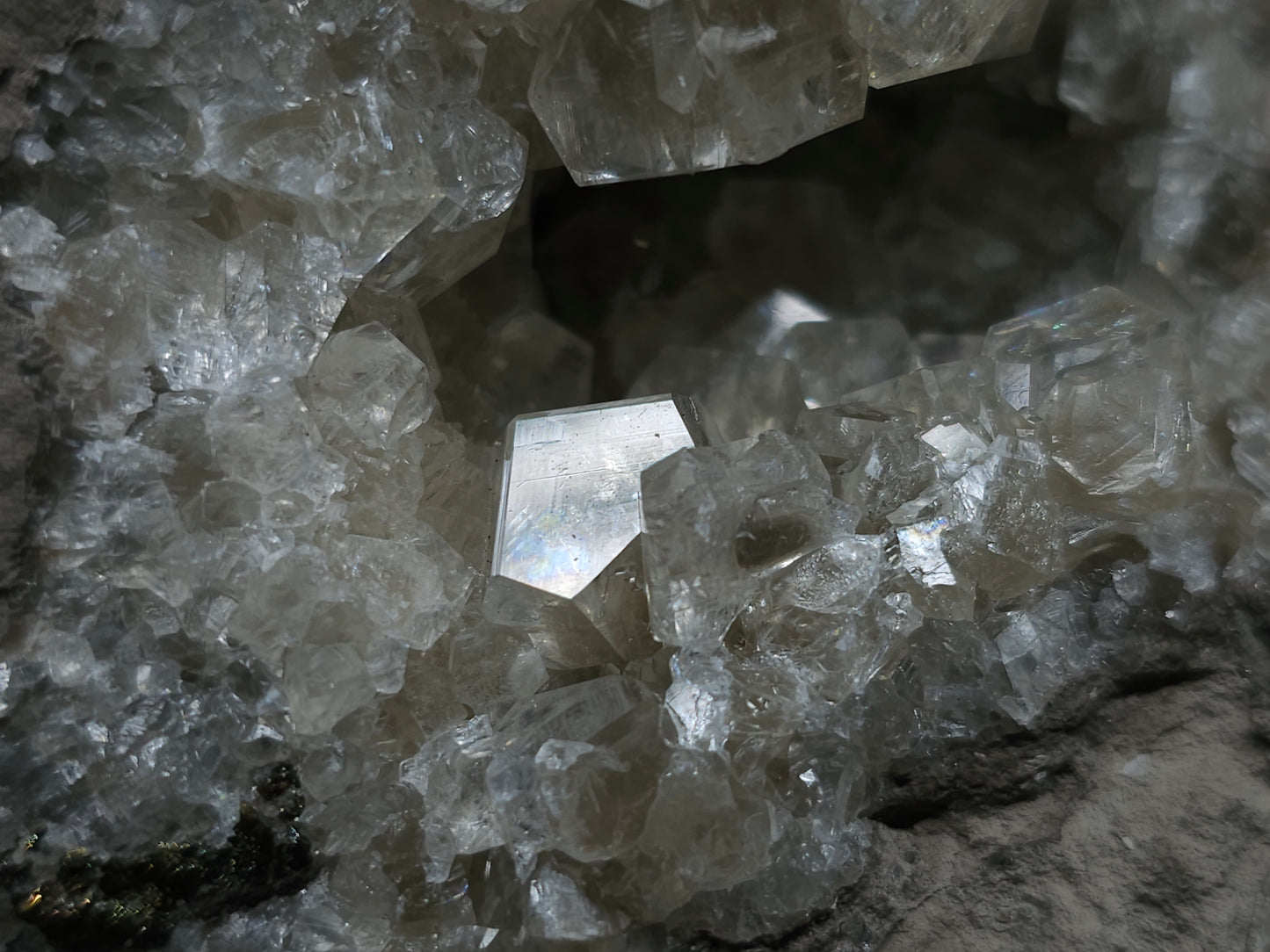 #33073 Super clear Nailhead Spar Calcite cluster, Chalcopyrite ore and multiple small fossils in the matrix