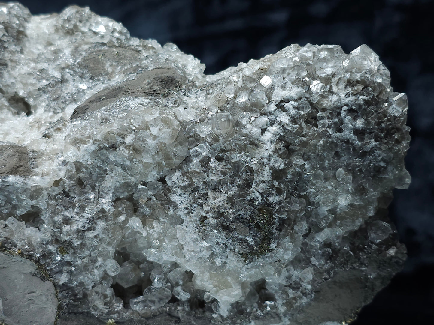 #33069 Super clear Nailhead Spar Calcite cluster, Chalcopyrite ore and multiple small fossils in the matrix
