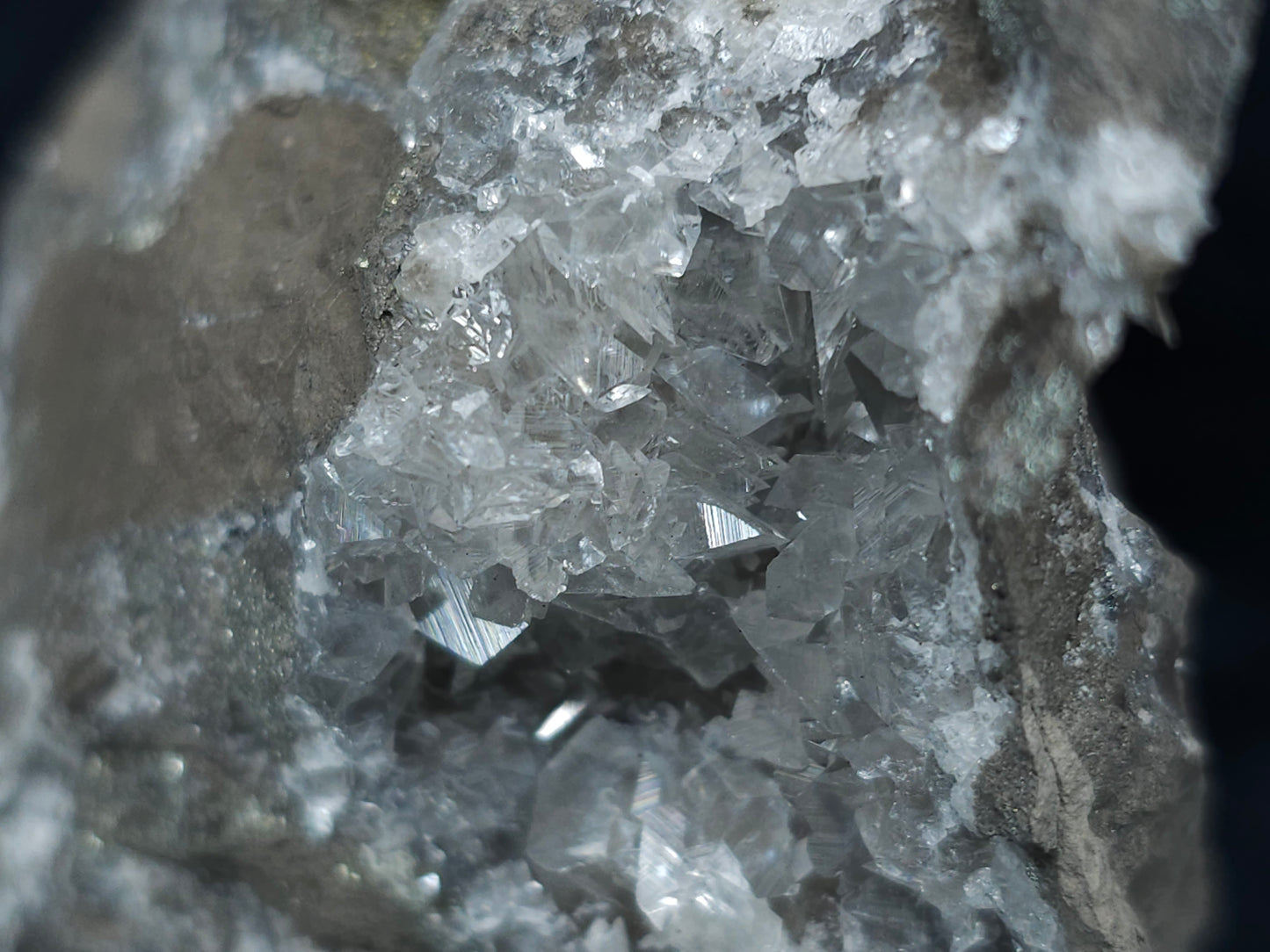 #33074 Super clear Nailhead Spar Calcite geode, Chalcopyrite ore and multiple small fossils in the matrix
