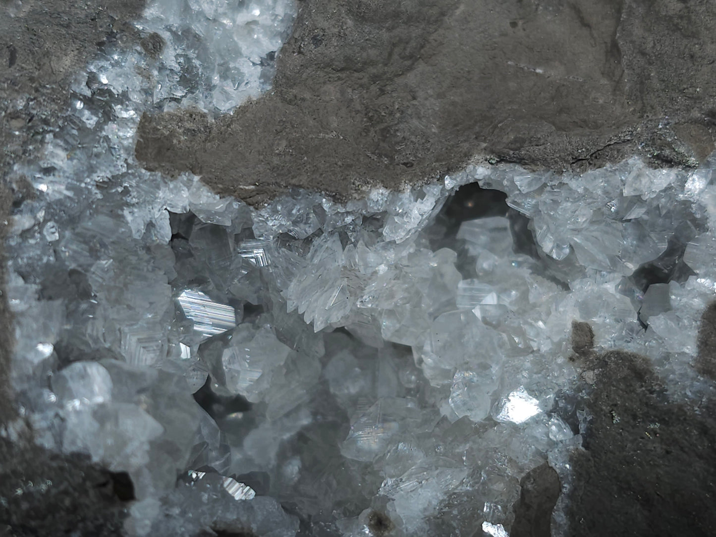 #33082 Super clear Nailhead Spar Calcite cluster, Chalcopyrite ore and multiple small fossils in the matrix