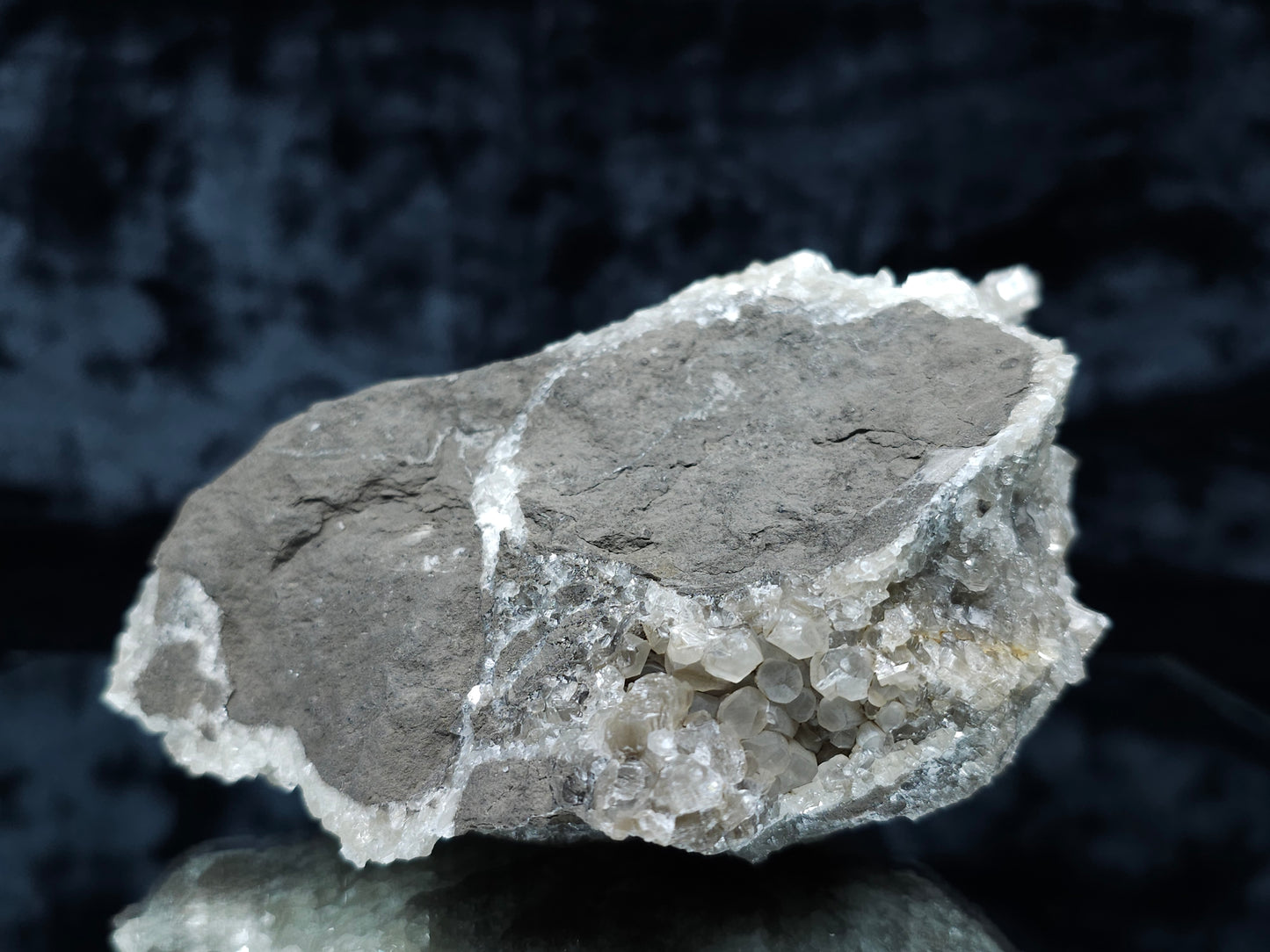 #33091 Super clear Nailhead Spar Calcite cluster, Chalcopyrite ore and multiple small fossils in the matrix