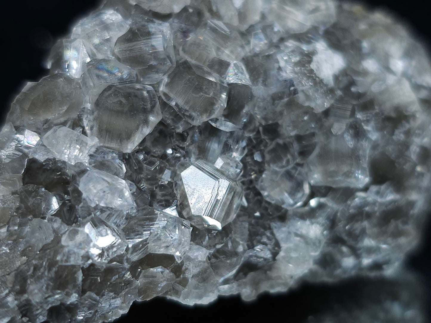 #33105 Super clear Nailhead Spar Calcite cluster with Chalcopyrite ore and multiple small fossils in the matrix