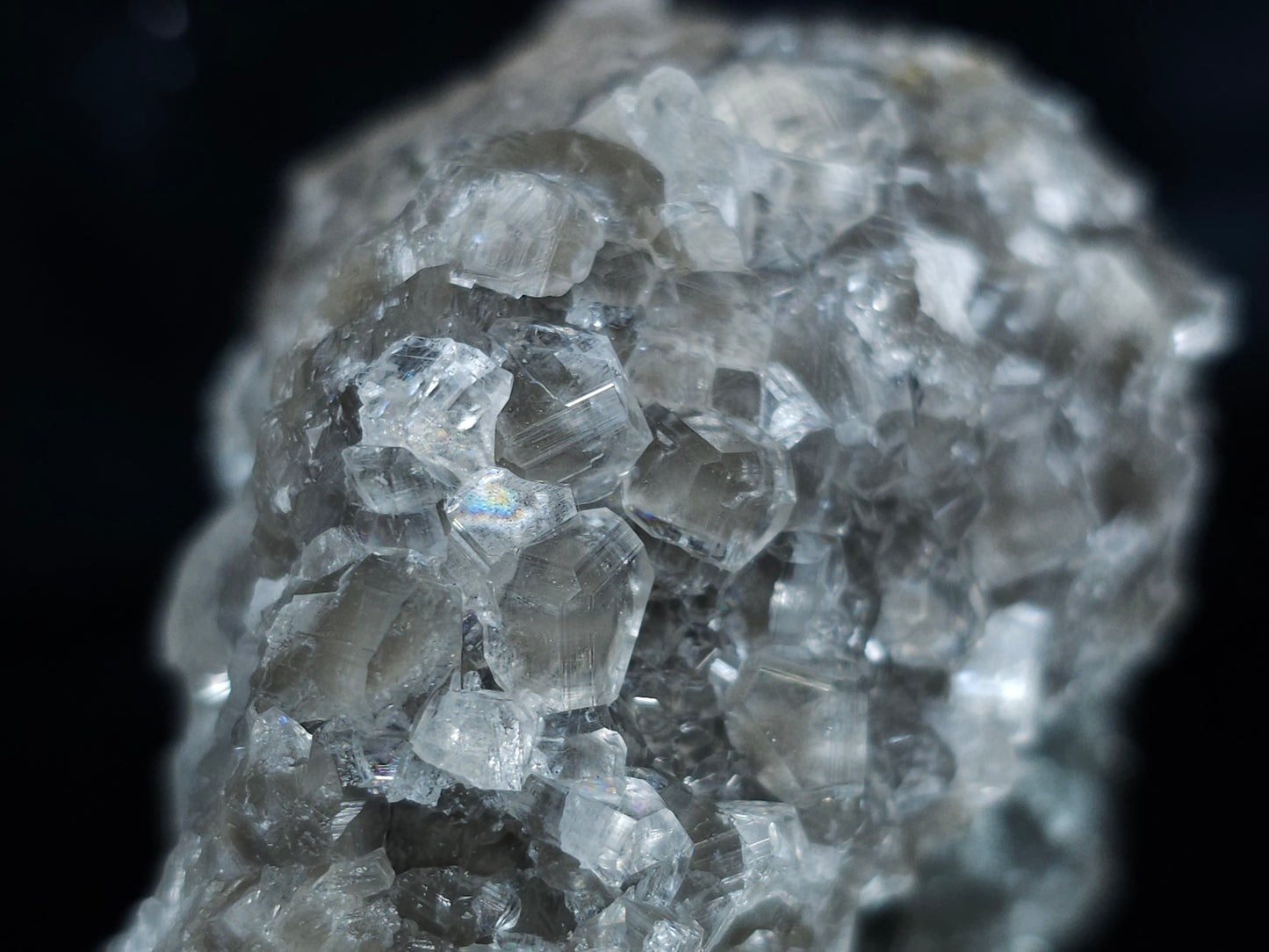 #33105 Super clear Nailhead Spar Calcite cluster with Chalcopyrite ore and multiple small fossils in the matrix