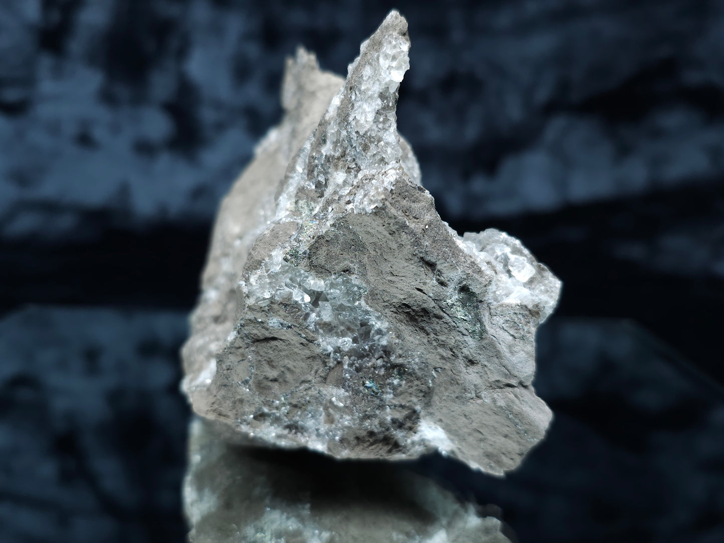 #33092 Super clear Nailhead Spar Calcite cluster, Chalcopyrite ore and multiple small fossils in the matrix