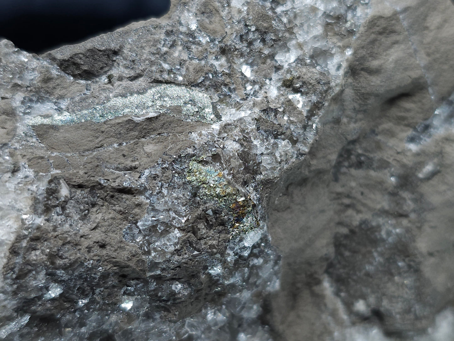 #33092 Super clear Nailhead Spar Calcite cluster, Chalcopyrite ore and multiple small fossils in the matrix