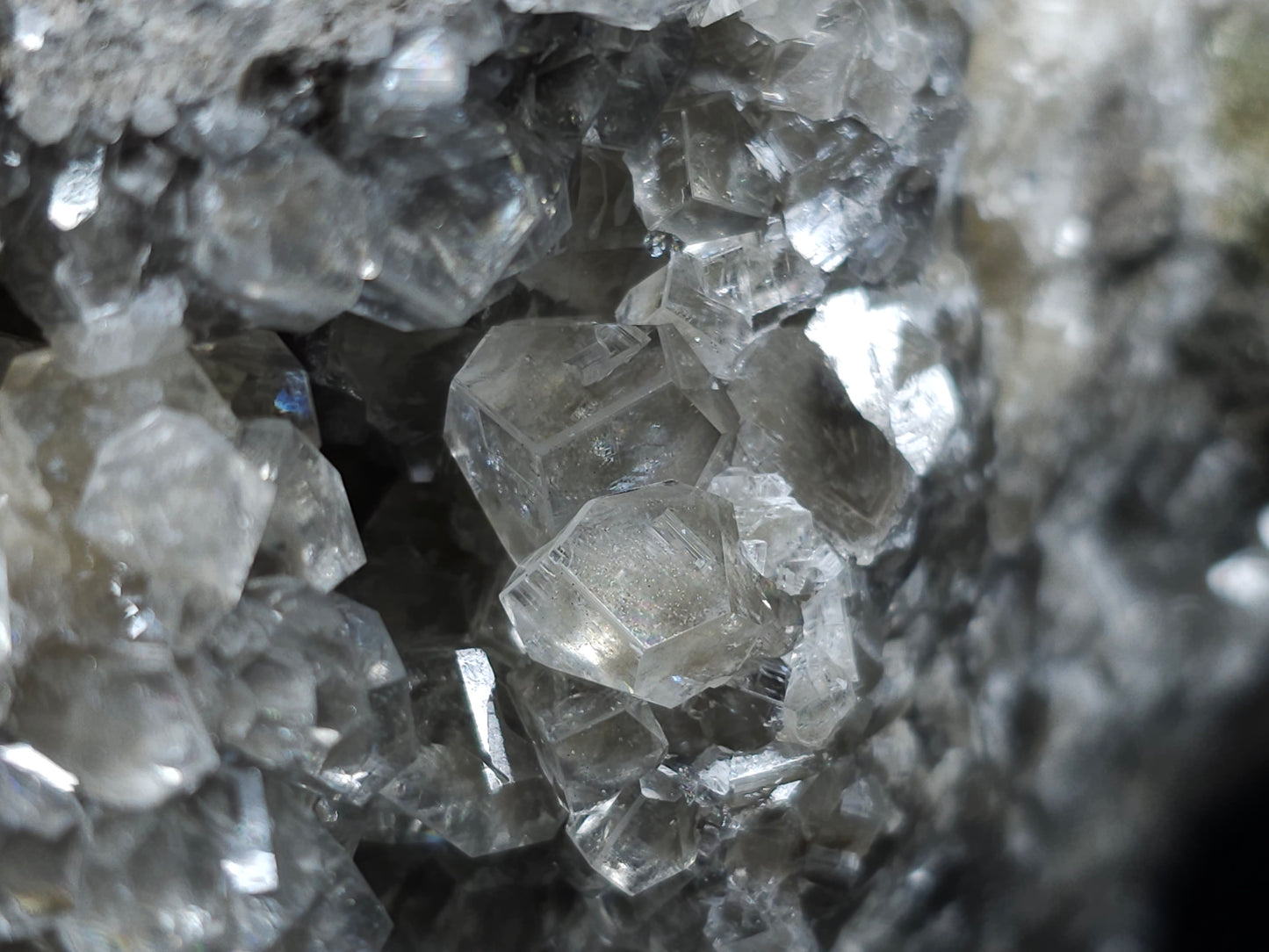 #33019 Super clear Nailhead Spar Calcite geode with Chalcopyrite ore and multiple small fossils in the matrix