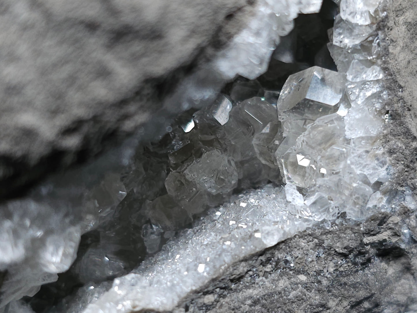 #33088 Super clear Nailhead Spar Calcite geode, Chalcopyrite ore and multiple small fossils in the matrix