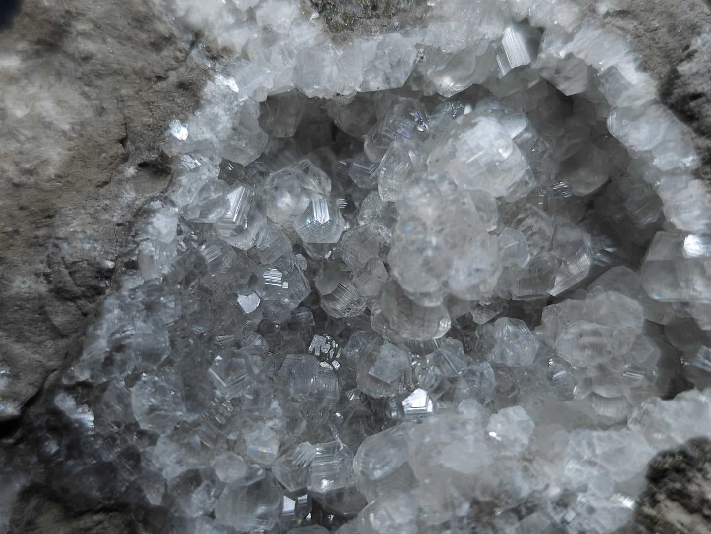 #33113 Super clear Nailhead Spar Calcite geode with Chalcopyrite ore and multiple small fossils in the matrix