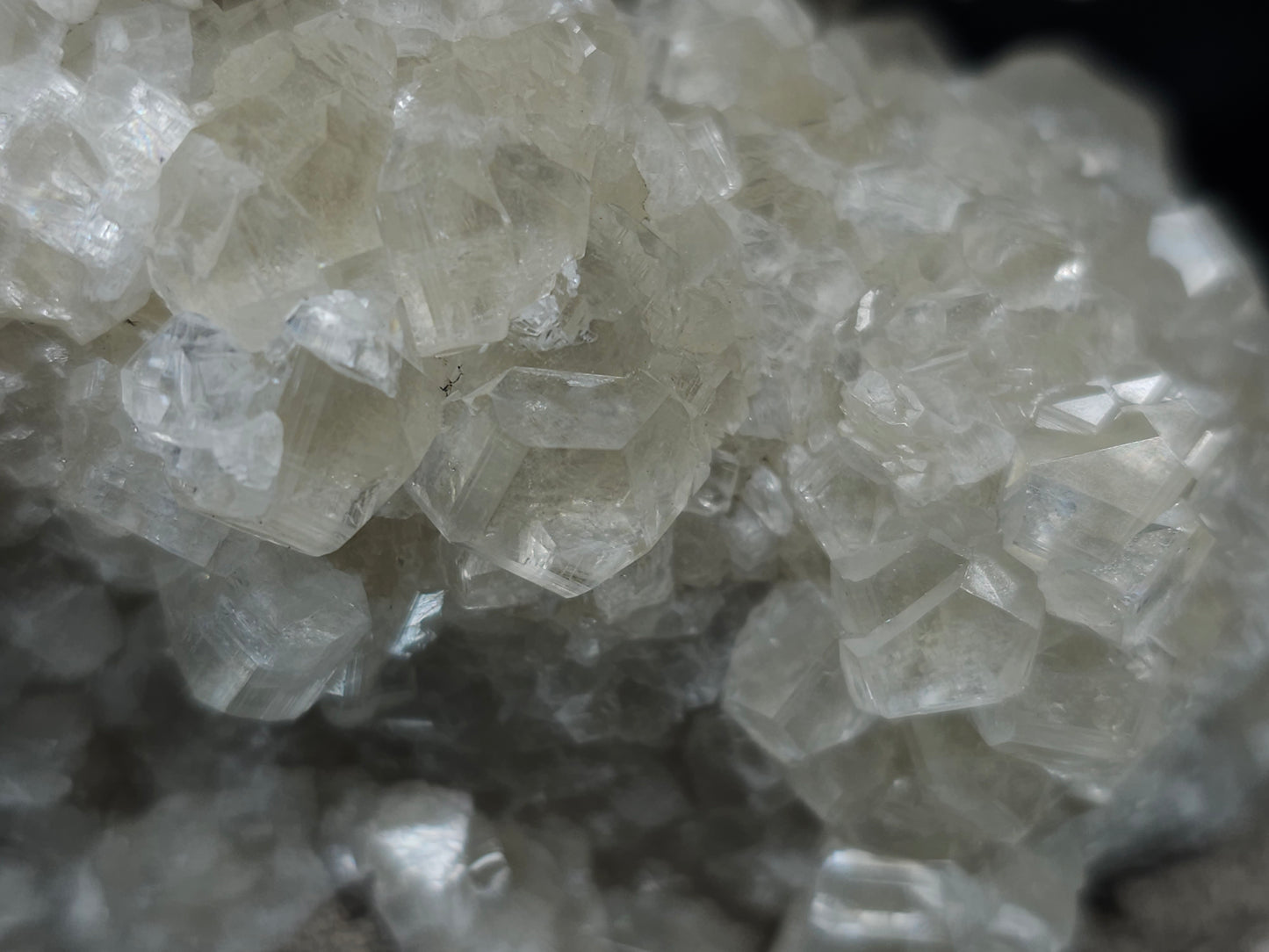 #33110 Super clear Nailhead Spar Calcite cluster with Chalcopyrite ore and multiple small fossils in the matrix