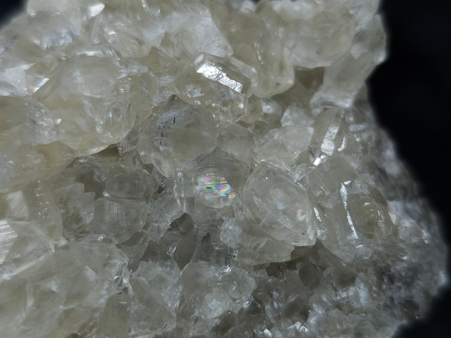 #33104 Super clear Nailhead Spar Calcite cluster with Chalcopyrite ore and multiple small fossils in the matrix