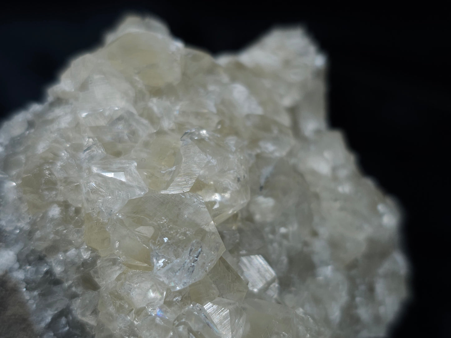 #33104 Super clear Nailhead Spar Calcite cluster with Chalcopyrite ore and multiple small fossils in the matrix