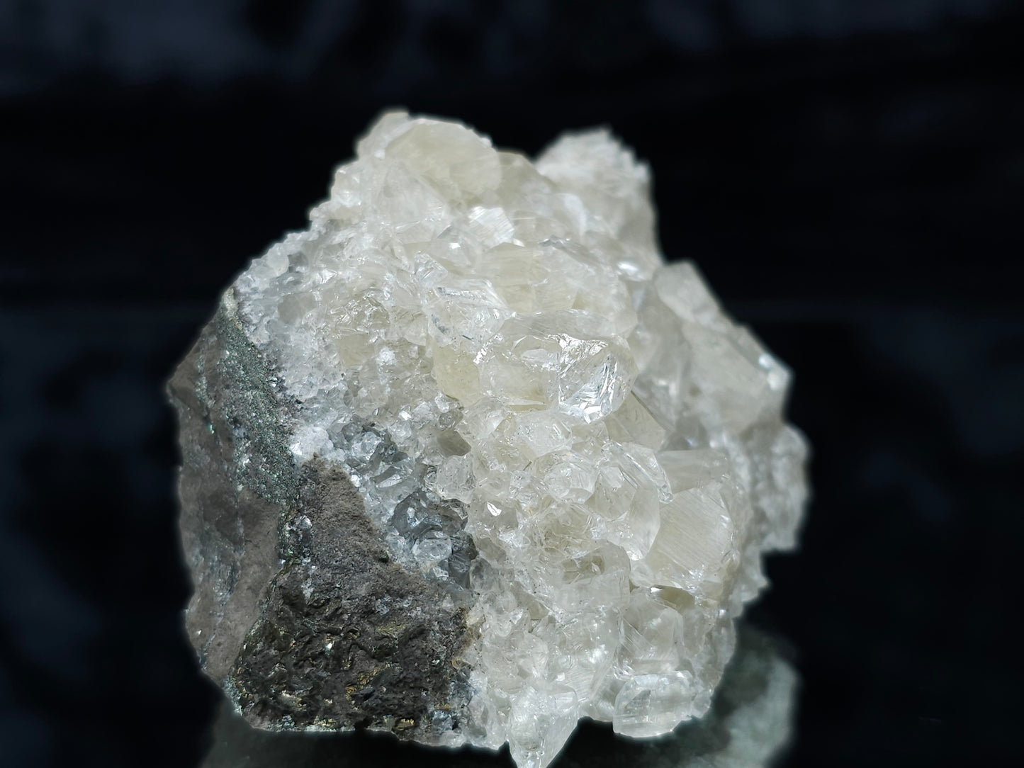 #33104 Super clear Nailhead Spar Calcite cluster with  Chalcopyrite ore and multiple small fossils in the matrix