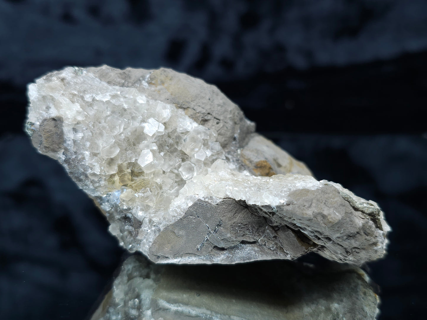 #33075 Super clear Nailhead Spar Calcite cluster, Chalcopyrite ore and multiple small fossils in the matrix
