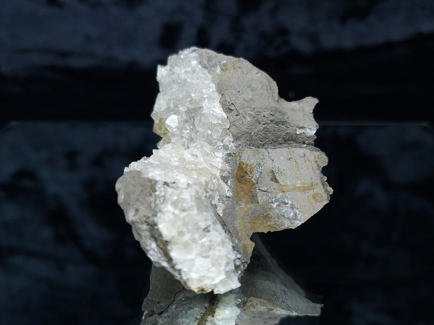 #33075 Super clear Nailhead Spar Calcite cluster, Chalcopyrite ore and multiple small fossils in the matrix
