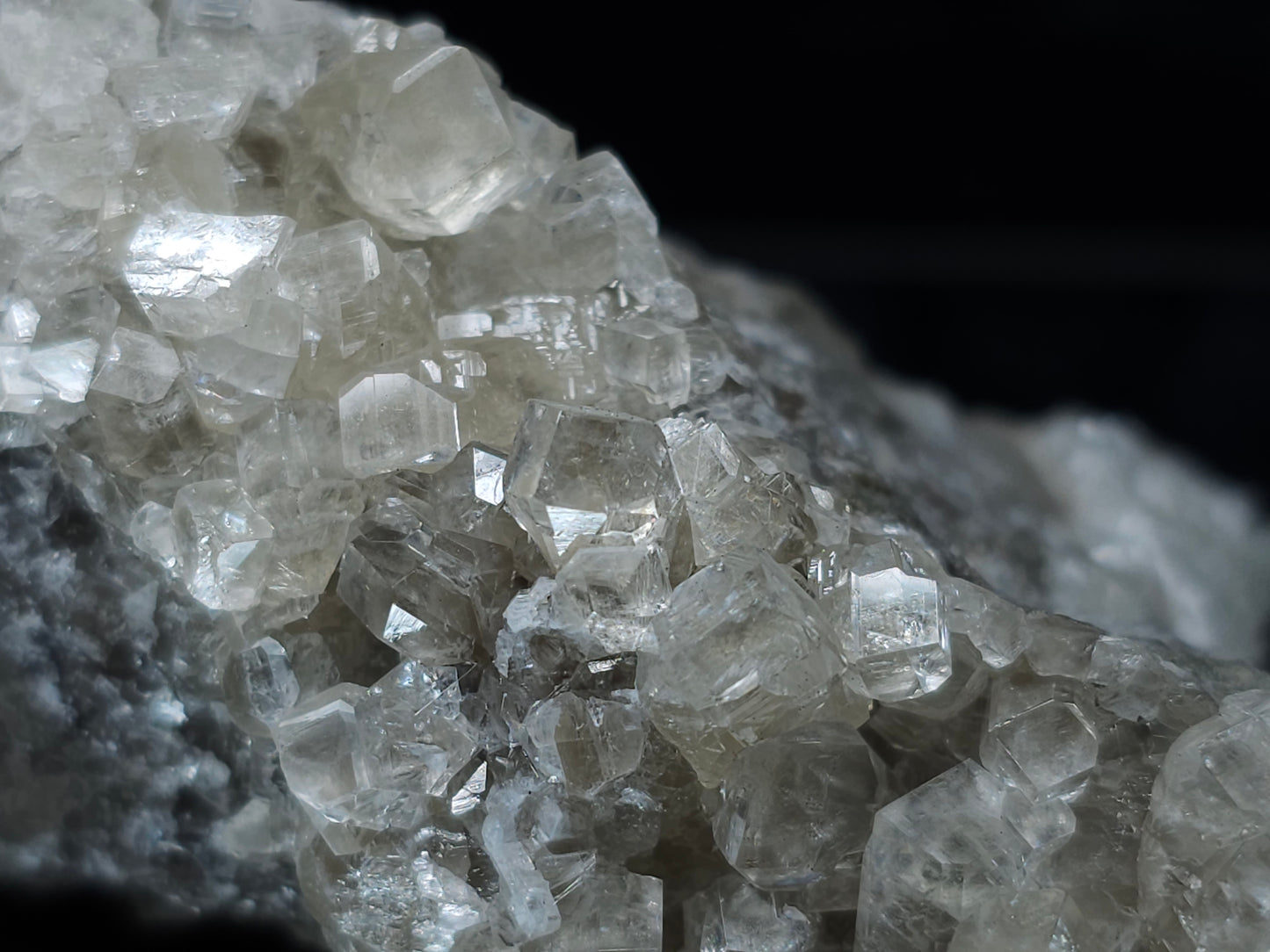 #33079 Super clear Nailhead Spar Calcite cluster, Chalcopyrite ore and multiple small fossils in the matrix.