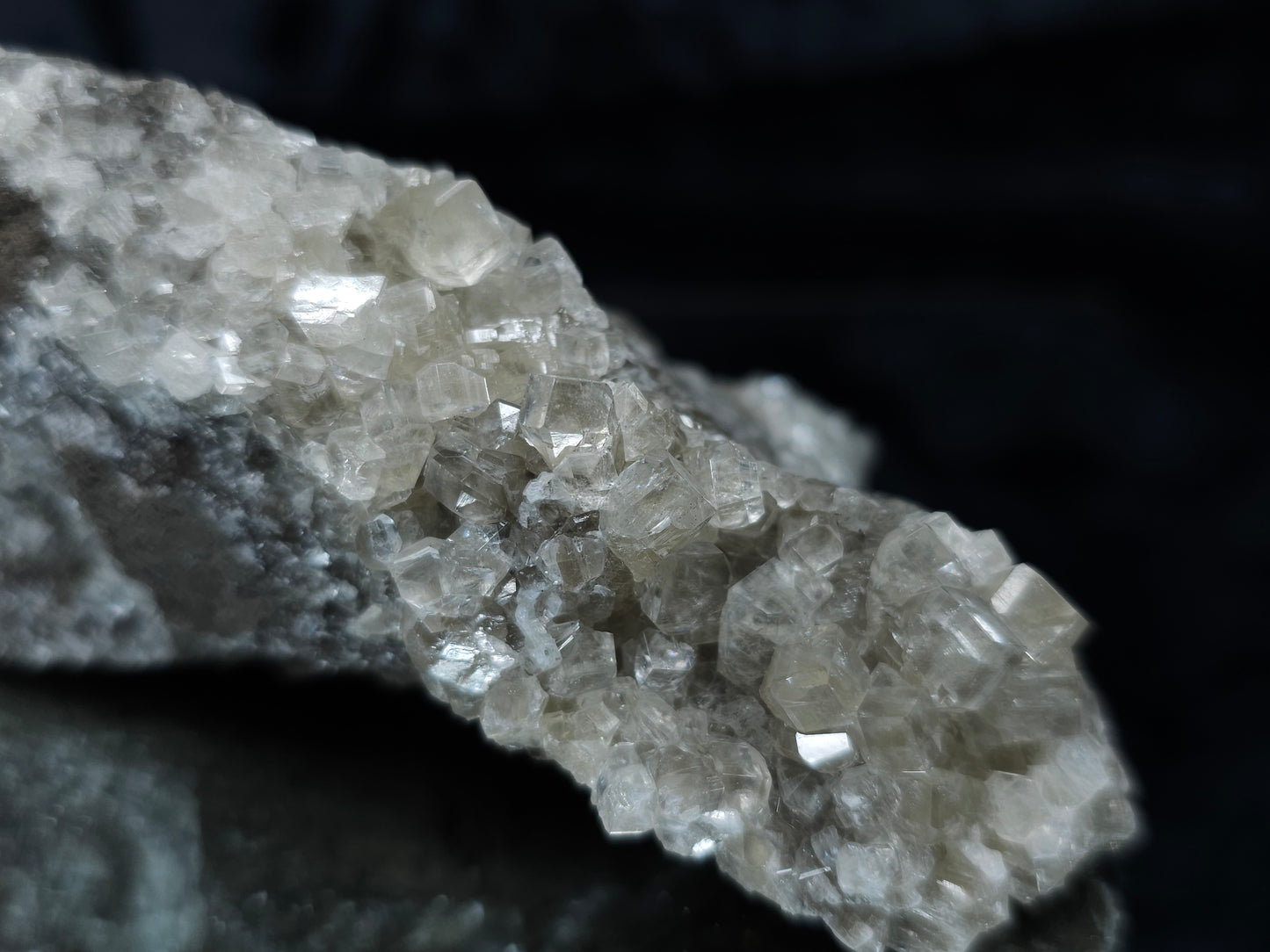 #33079 Super clear Nailhead Spar Calcite cluster, Chalcopyrite ore and multiple small fossils in the matrix.