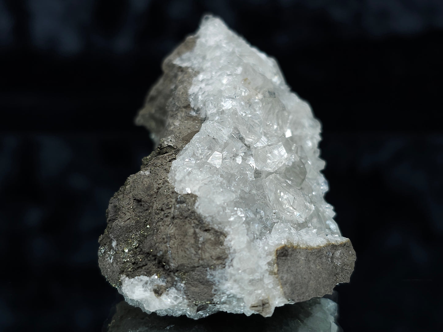 #33116 Super clear Nailhead Spar Calcite cluster with Chalcopyrite ore and multiple small fossils in the matrix