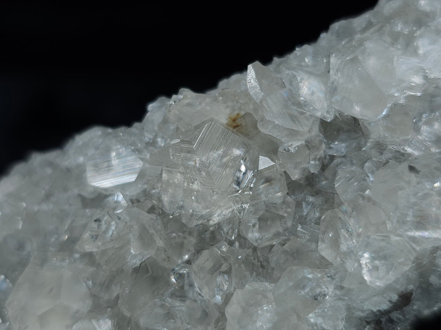 #33116 Super clear Nailhead Spar Calcite cluster with Chalcopyrite ore and multiple small fossils in the matrix