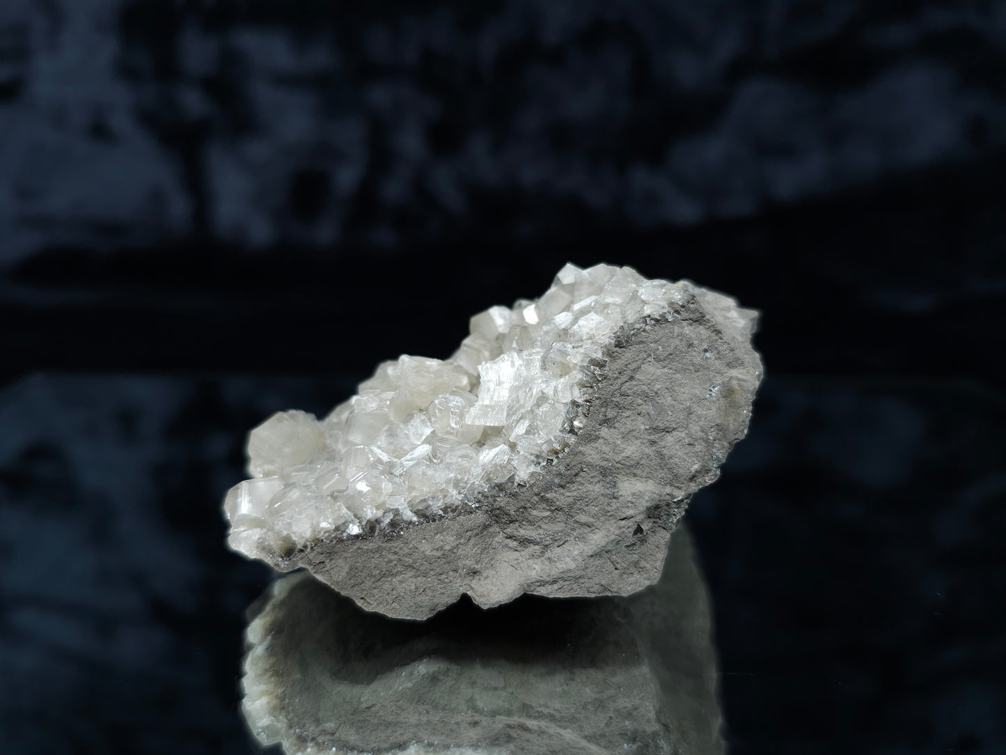 #33115 Super clear Nailhead Spar Calcite cluster with Chalcopyrite ore and multiple small fossils in the matrix
